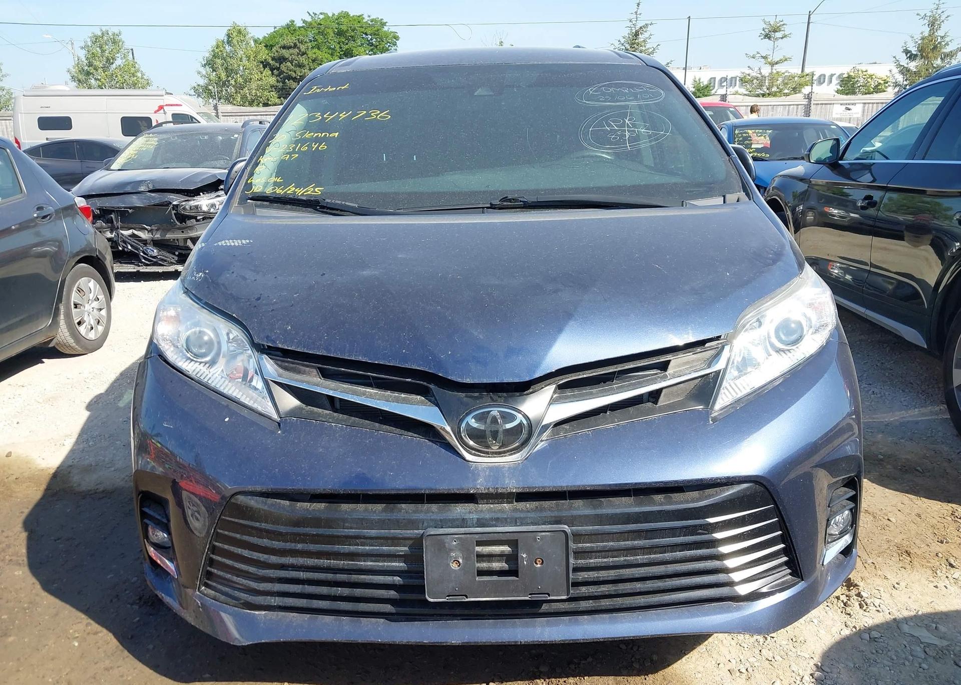 2020 TOYOTA SIENNA