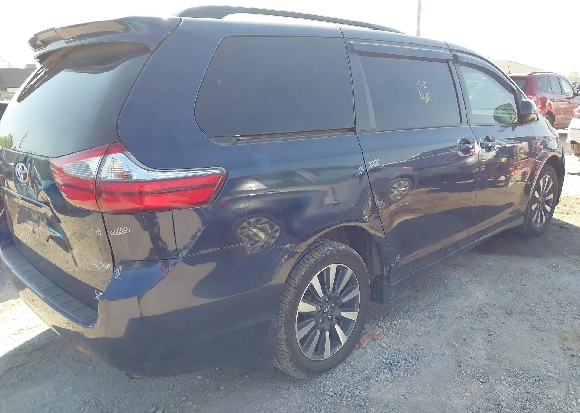 2020 TOYOTA SIENNA