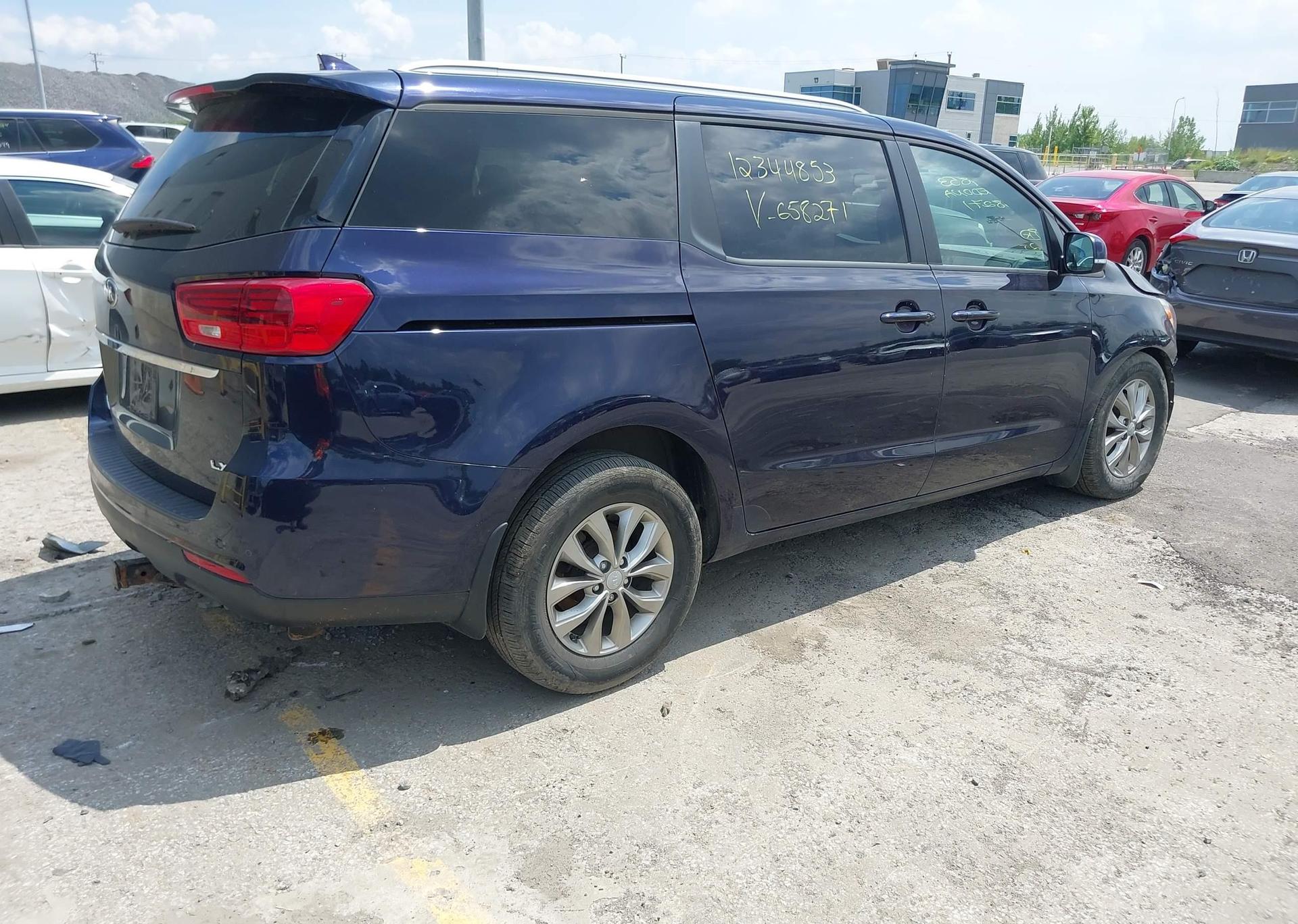 2020 KIA SEDONA