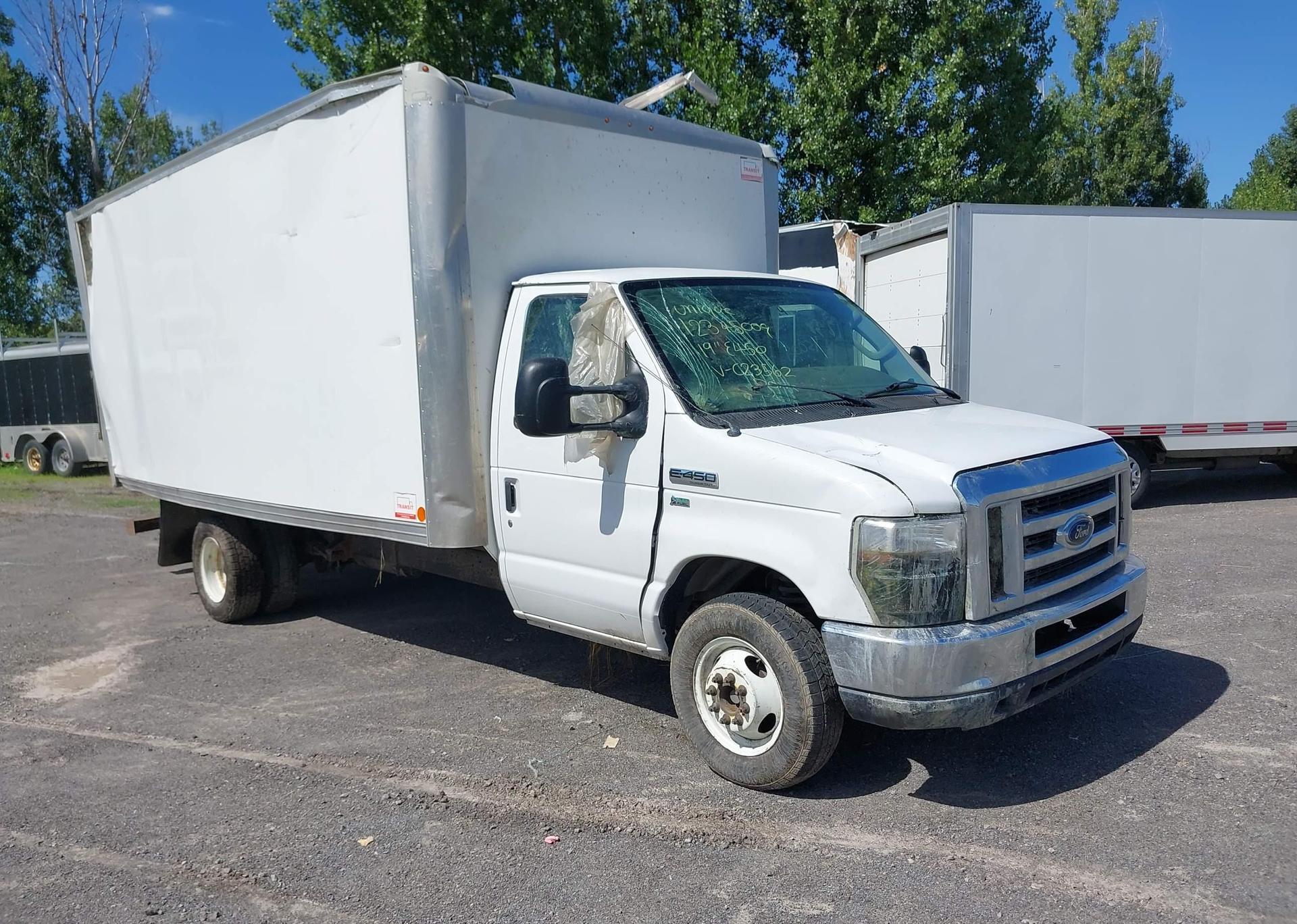 2019 FORD E-450 CUTAWAY