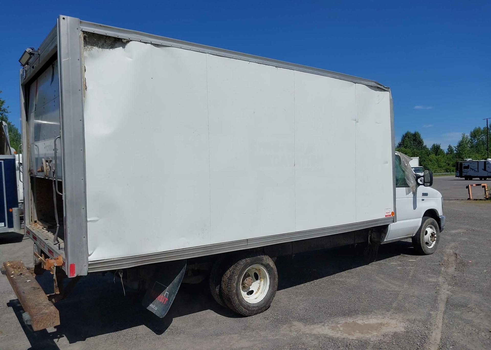2019 FORD E-450 CUTAWAY