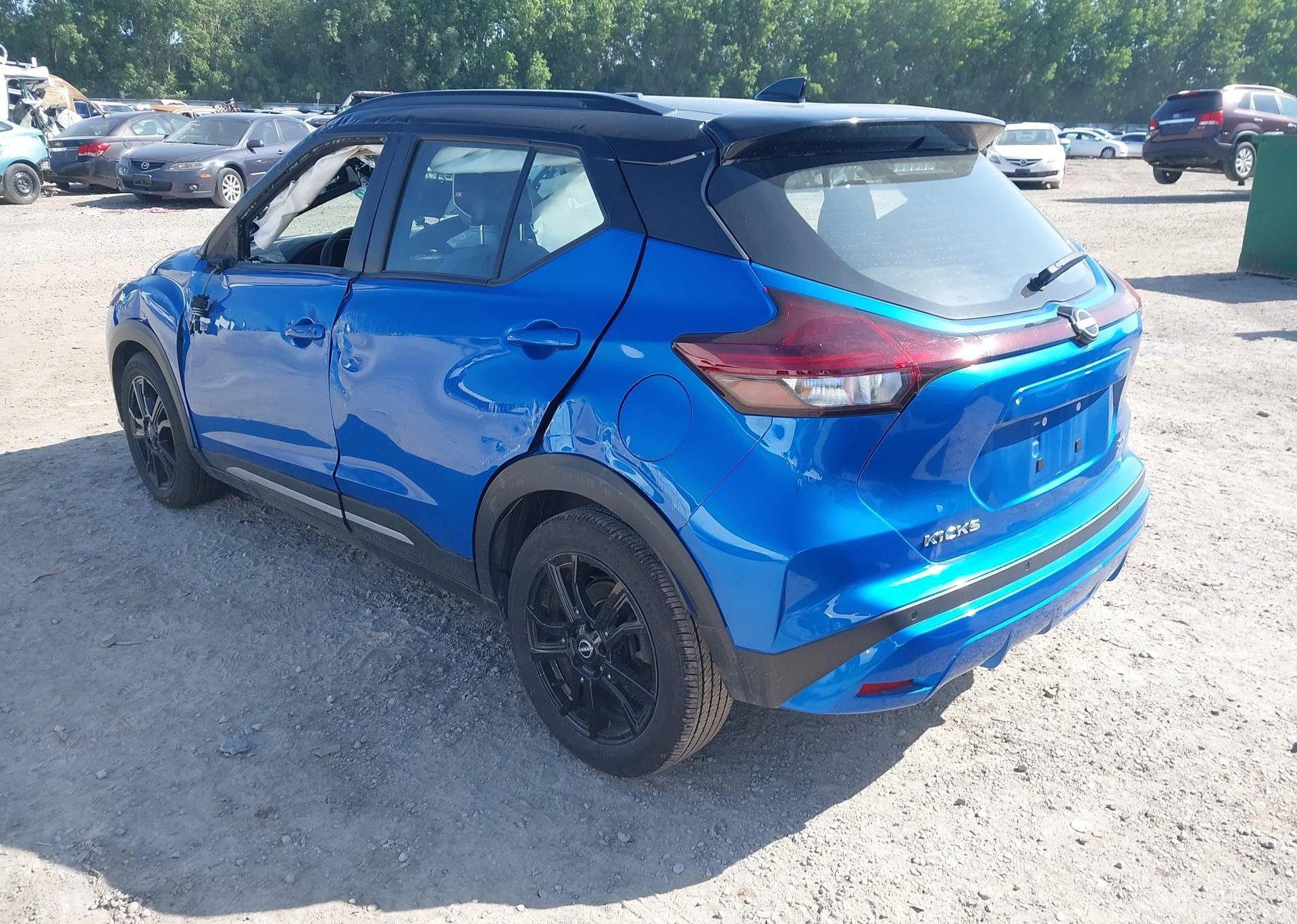 2024 NISSAN KICKS SR