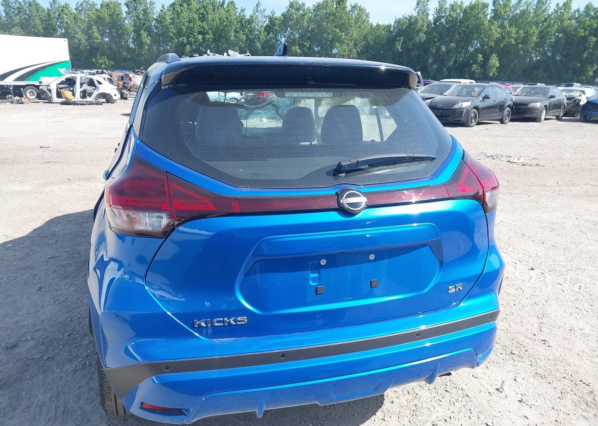 2024 NISSAN KICKS SR