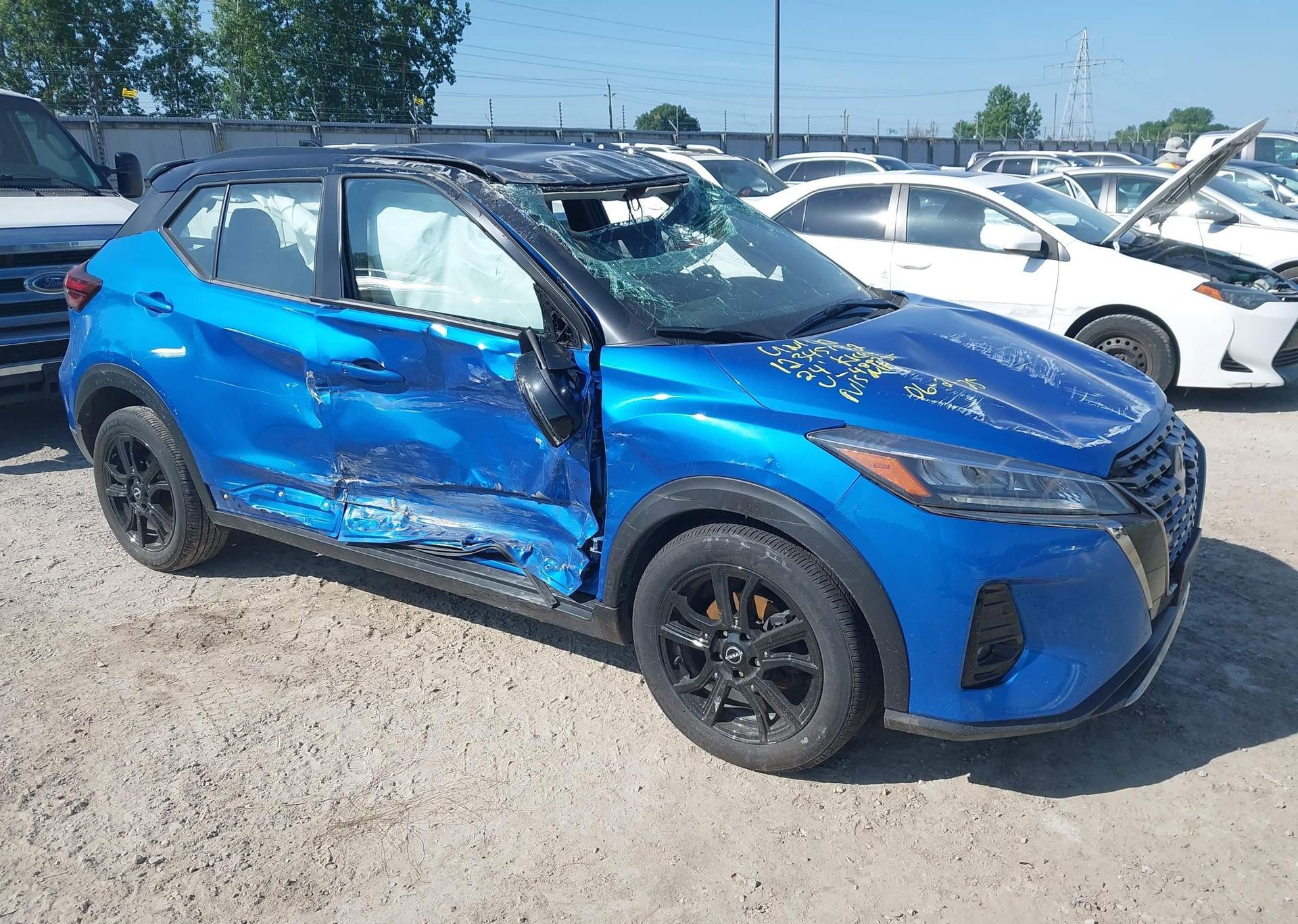 2024 NISSAN KICKS SR