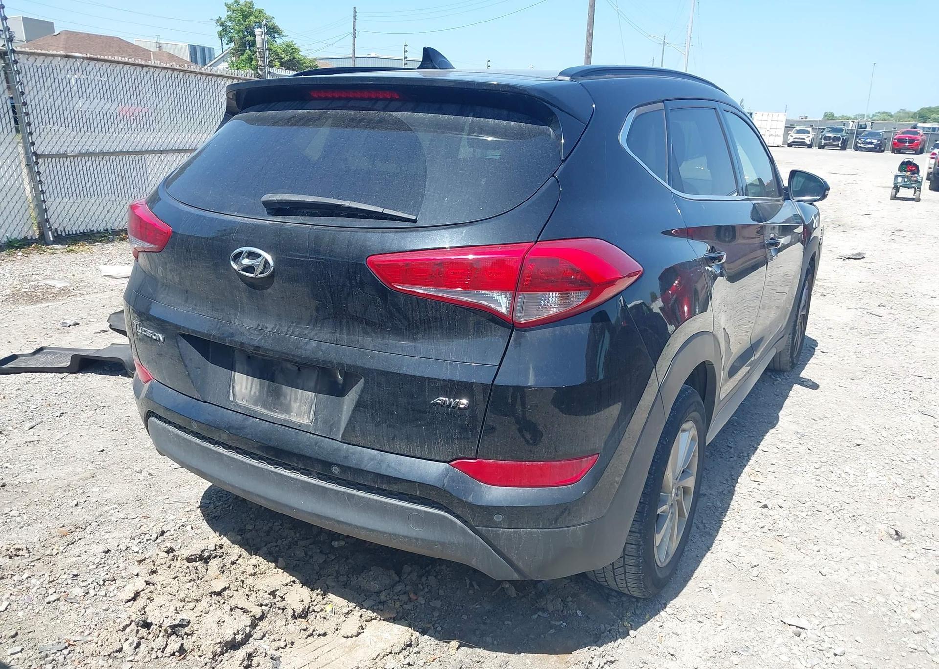 2017 HYUNDAI TUCSON LUXURY