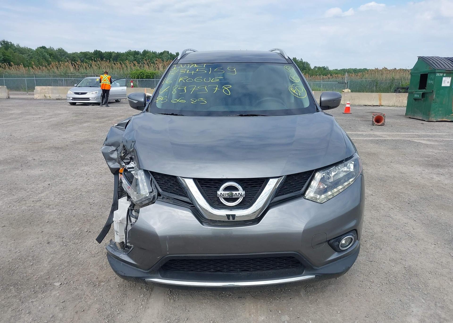 2016 NISSAN ROGUE