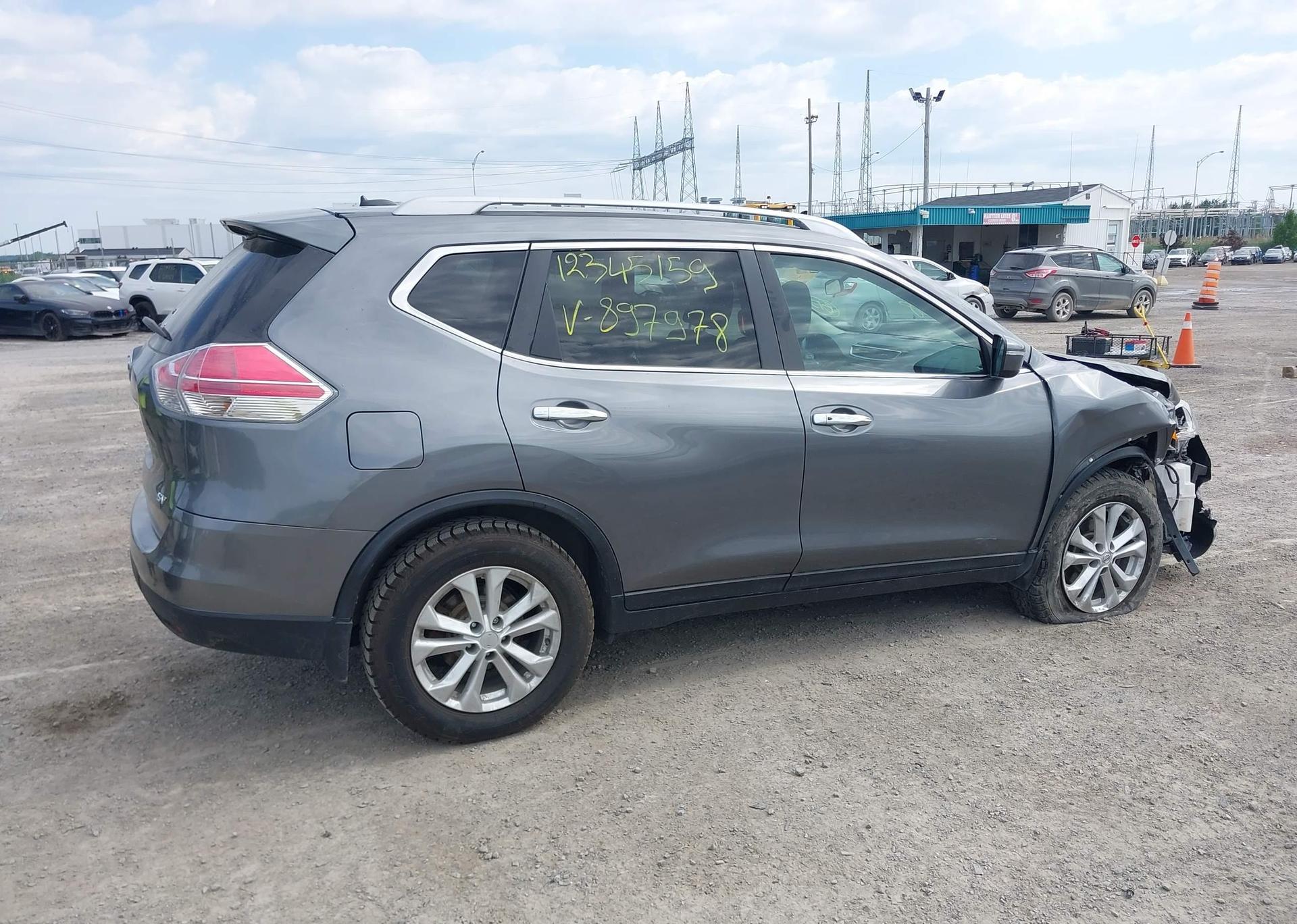 2016 NISSAN ROGUE