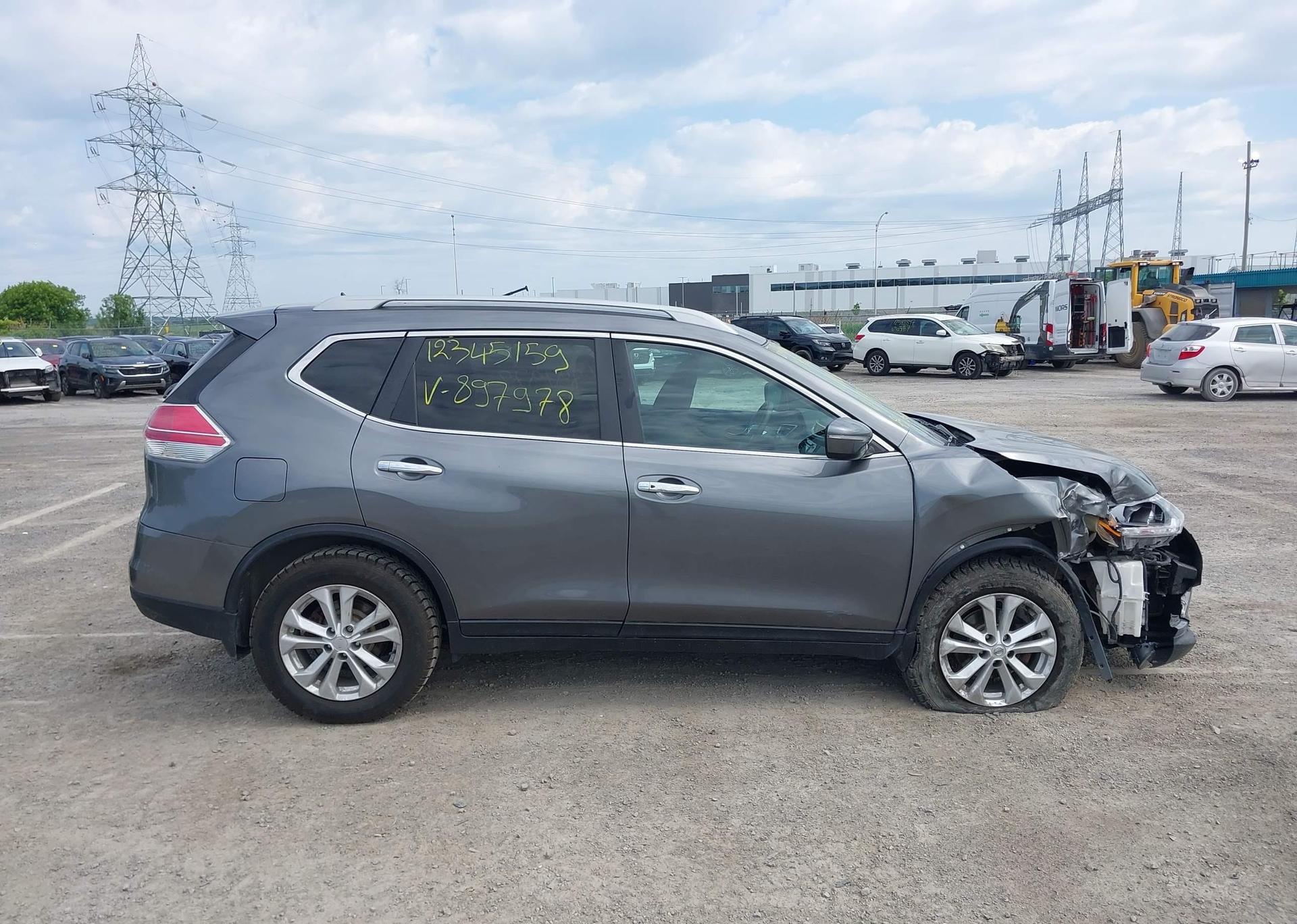 2016 NISSAN ROGUE