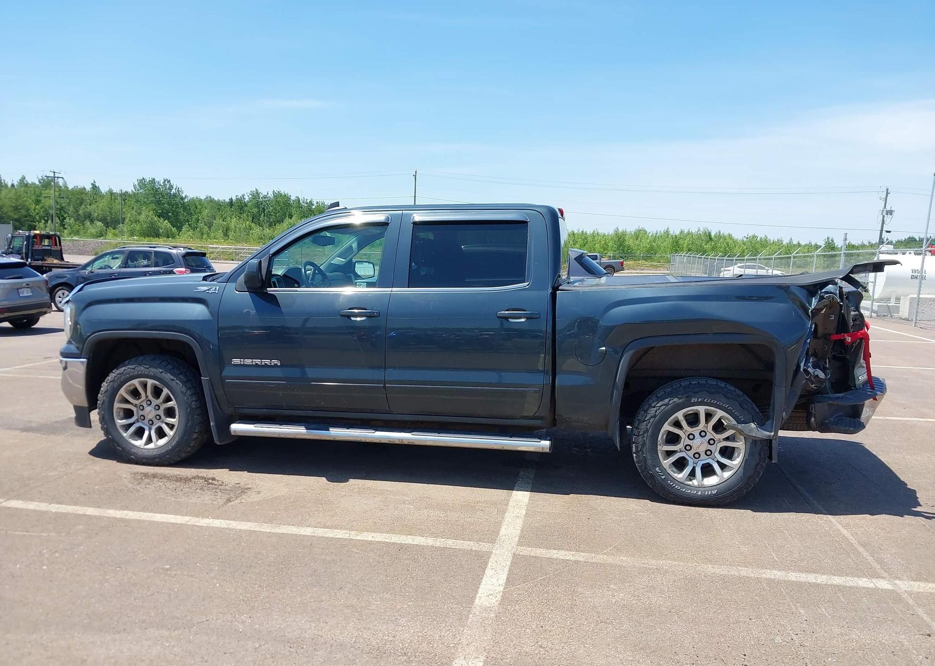 2017 GMC SIERRA K1500 SLE