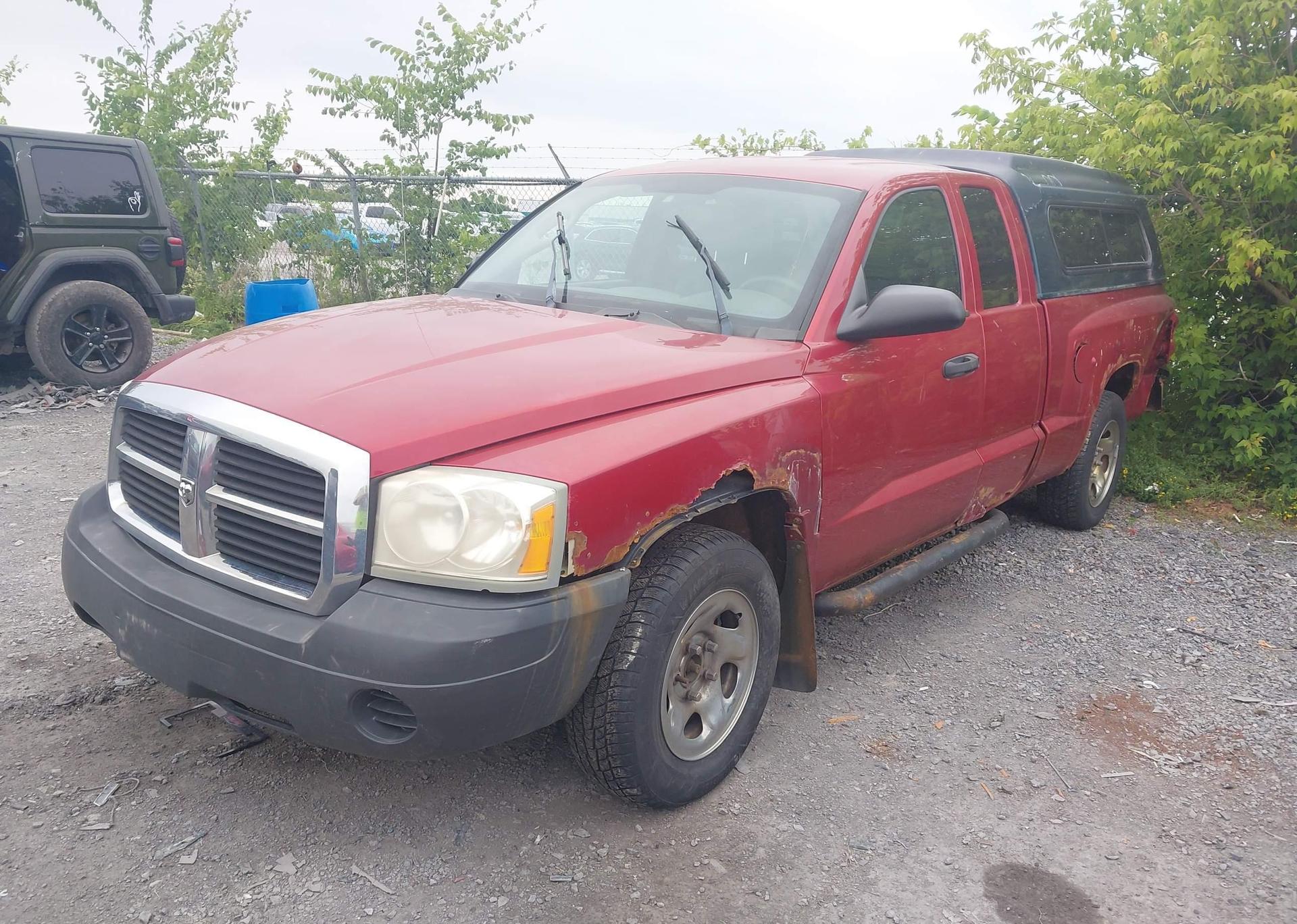 2006 DODGE DAKOTA ST