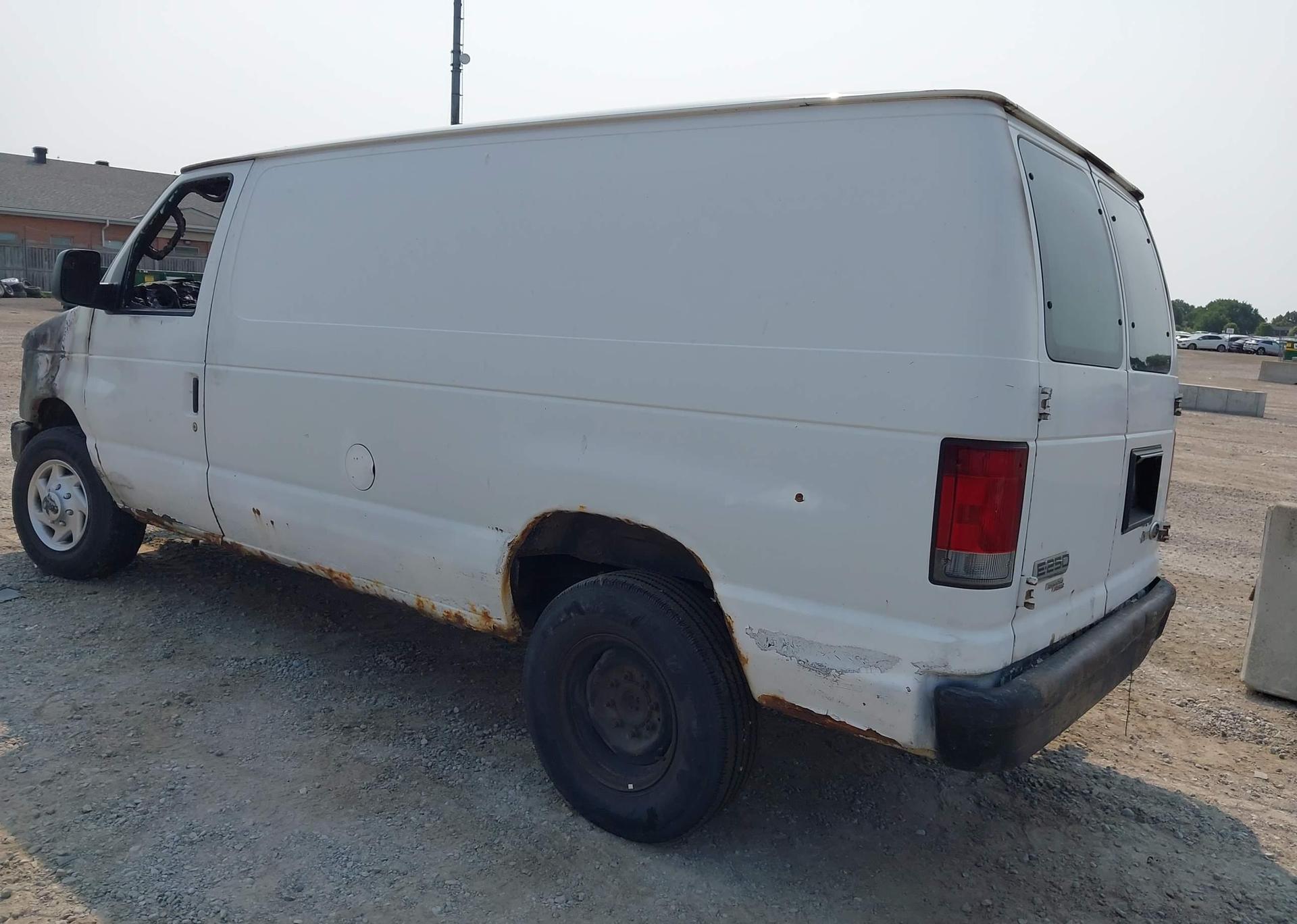 2011 FORD E-250 COMMERCIAL