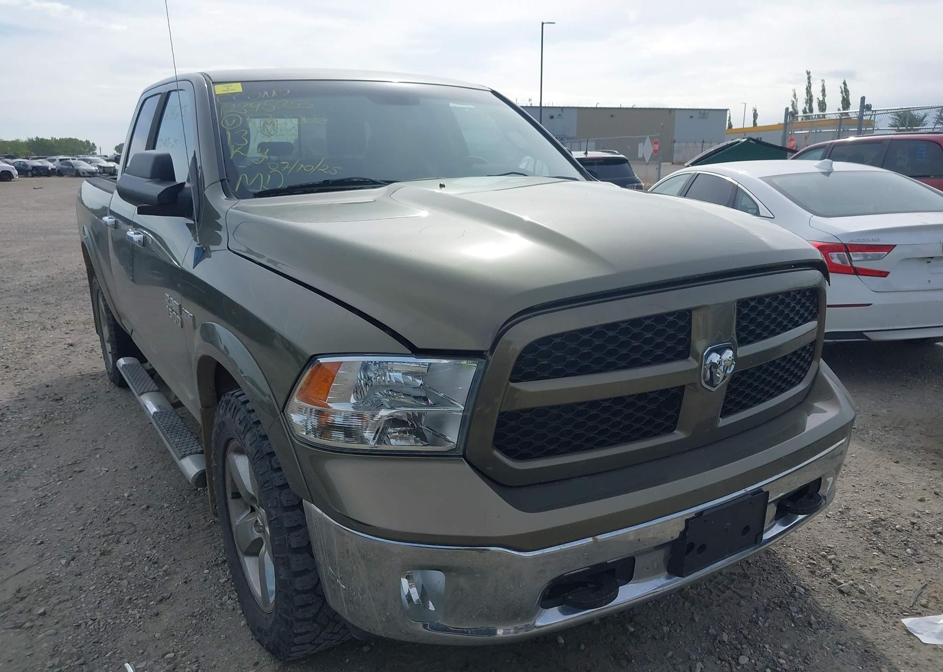 2013 RAM 1500 SLT