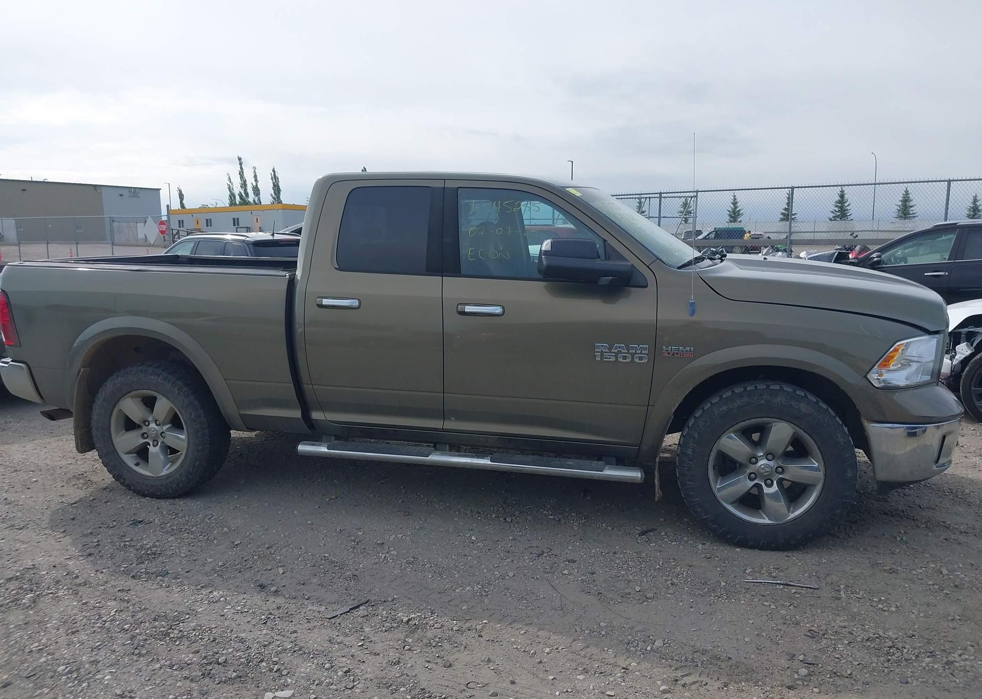 2013 RAM 1500 SLT