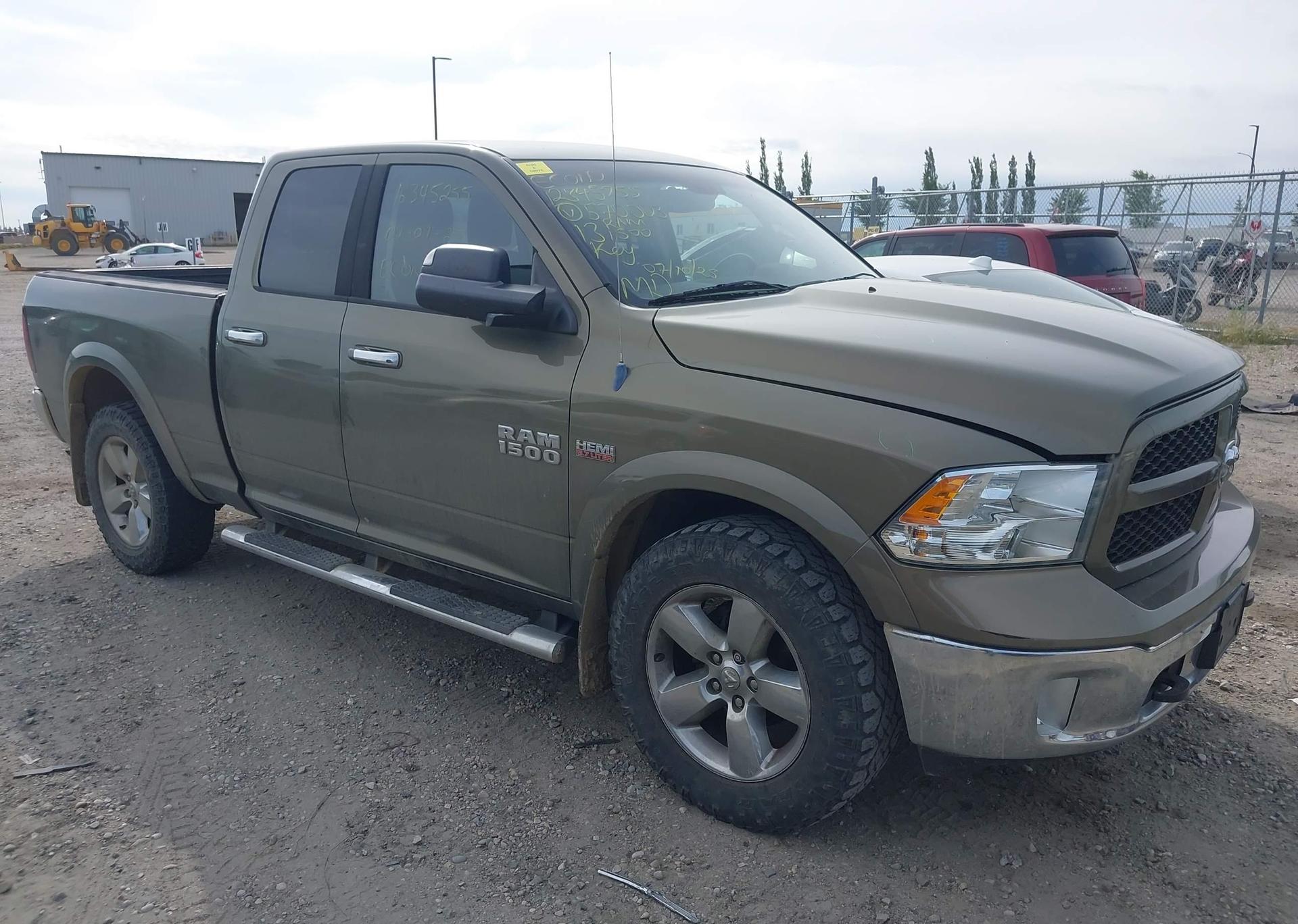 2013 RAM 1500 SLT