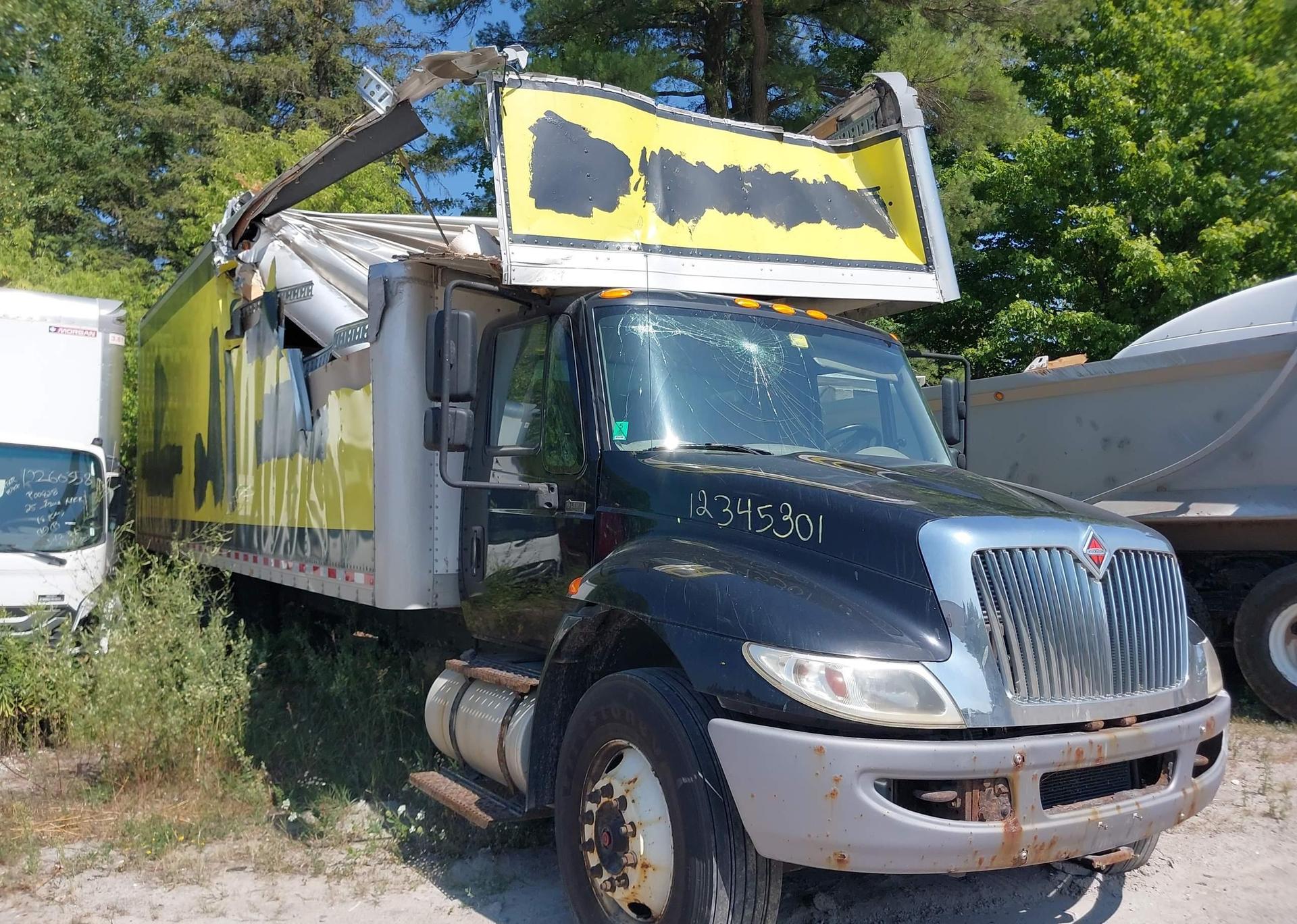 2016 INTERNATIONAL 4300