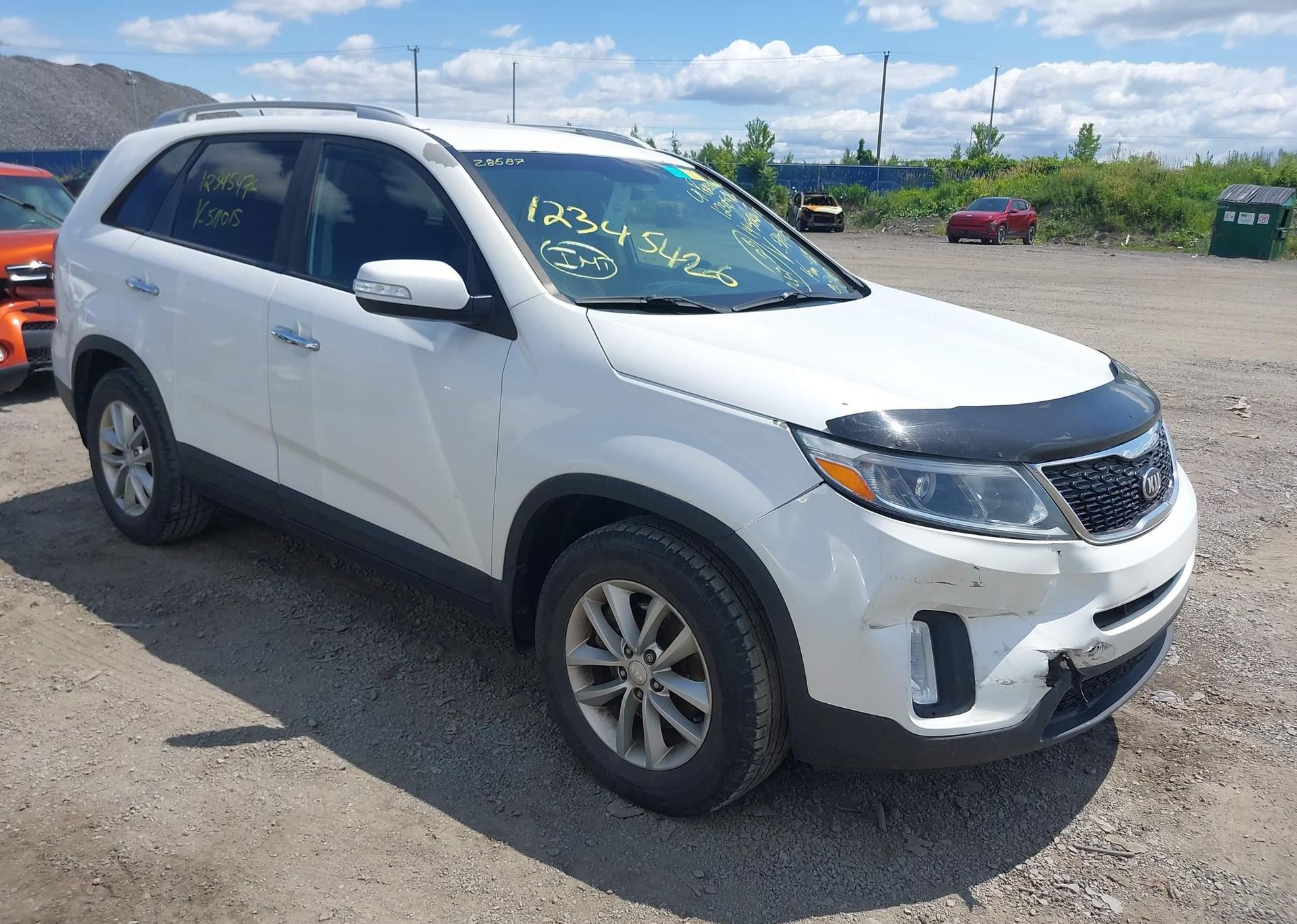 2014 KIA SORENTO LX
