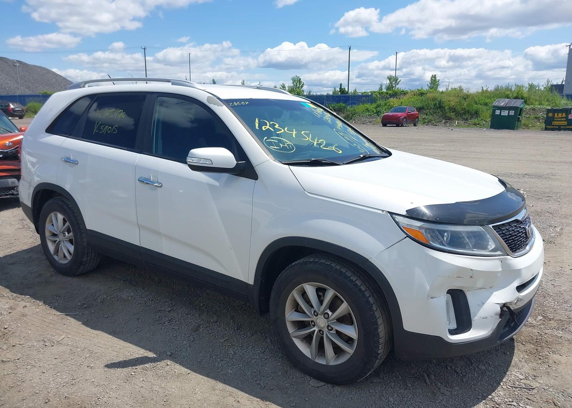 2014 KIA SORENTO LX