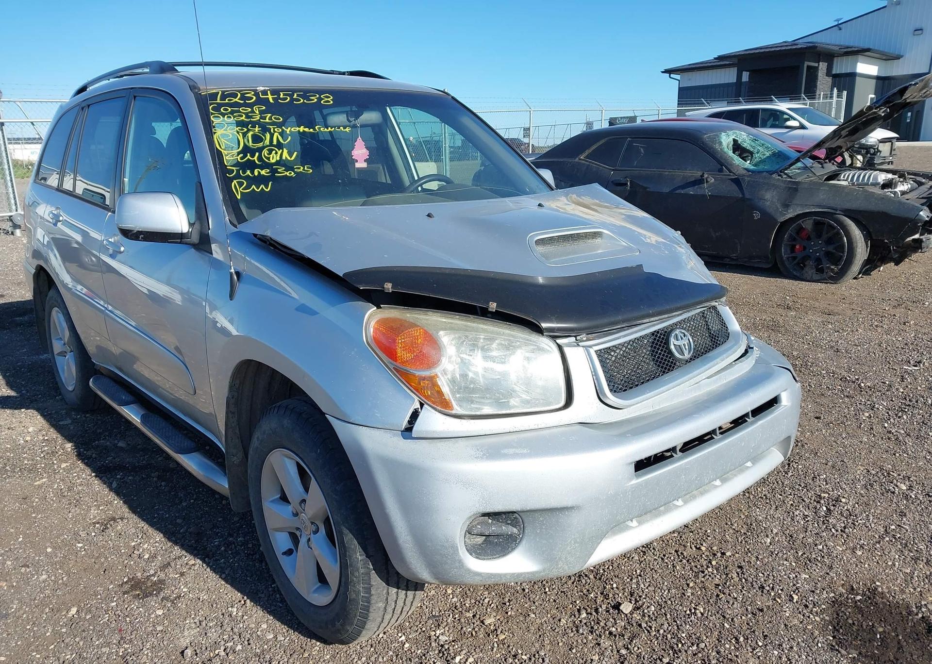 2004 TOYOTA RAV4
