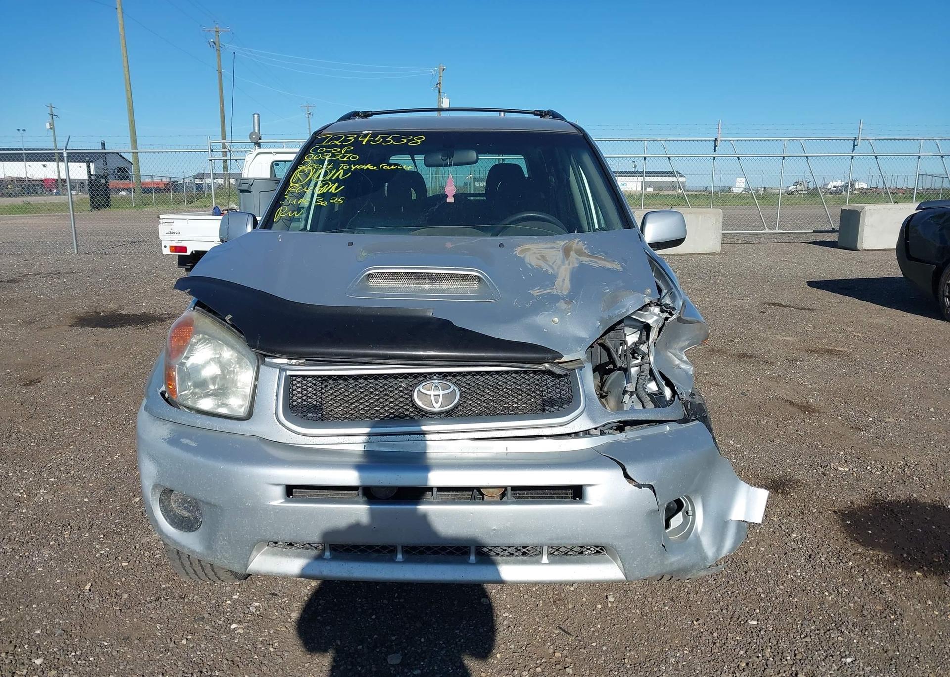 2004 TOYOTA RAV4