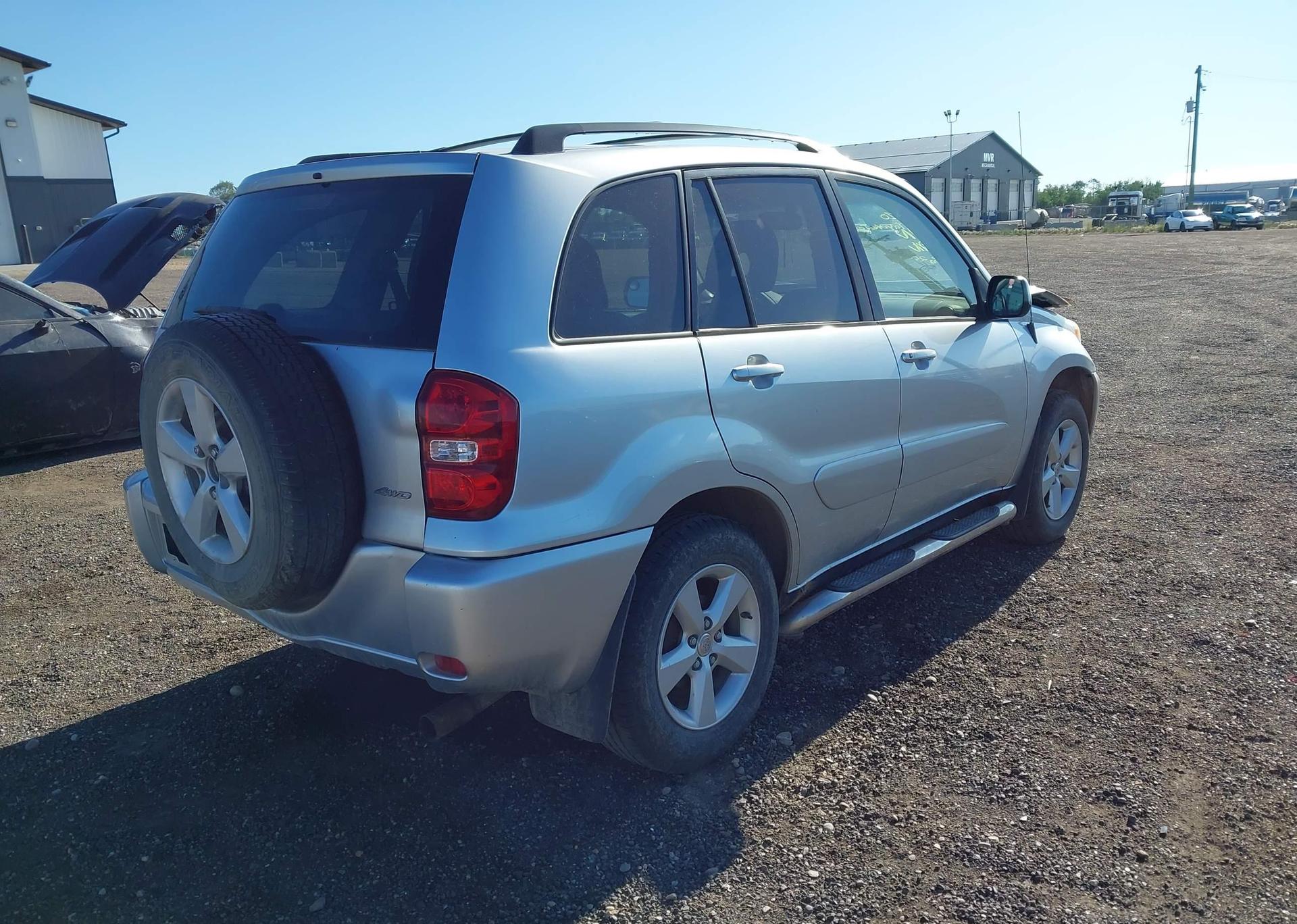 2004 TOYOTA RAV4