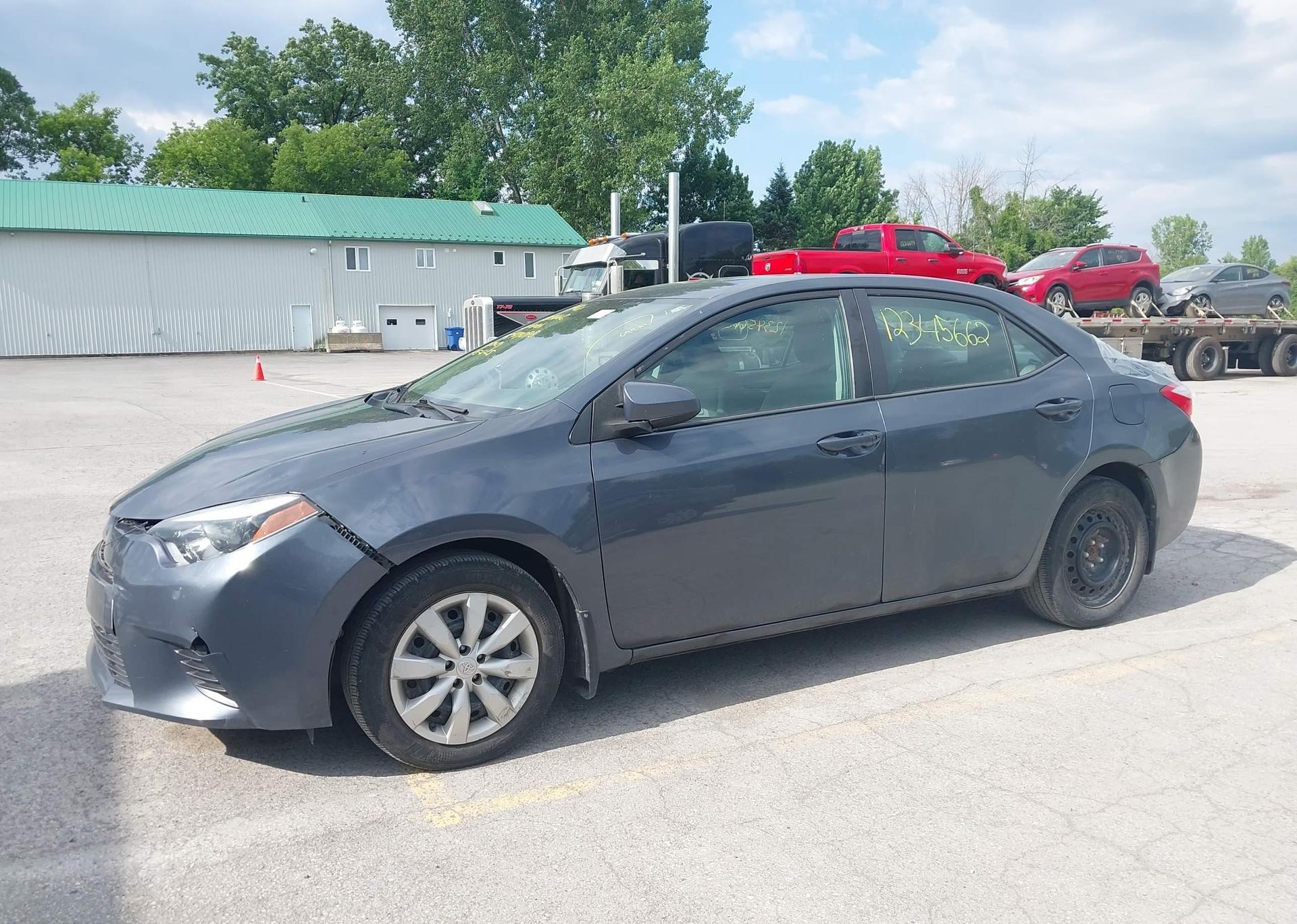 2015 TOYOTA COROLLA