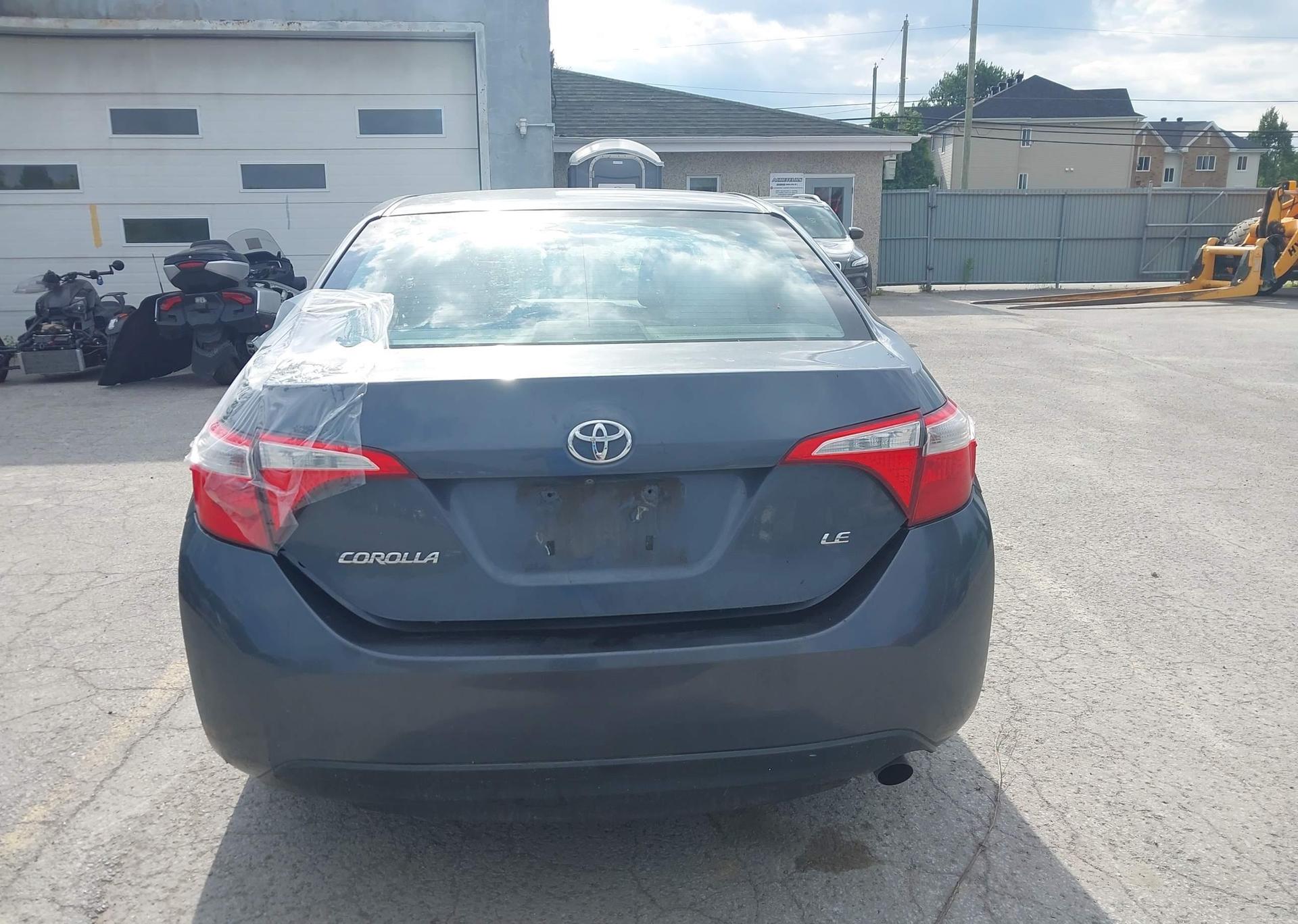 2015 TOYOTA COROLLA