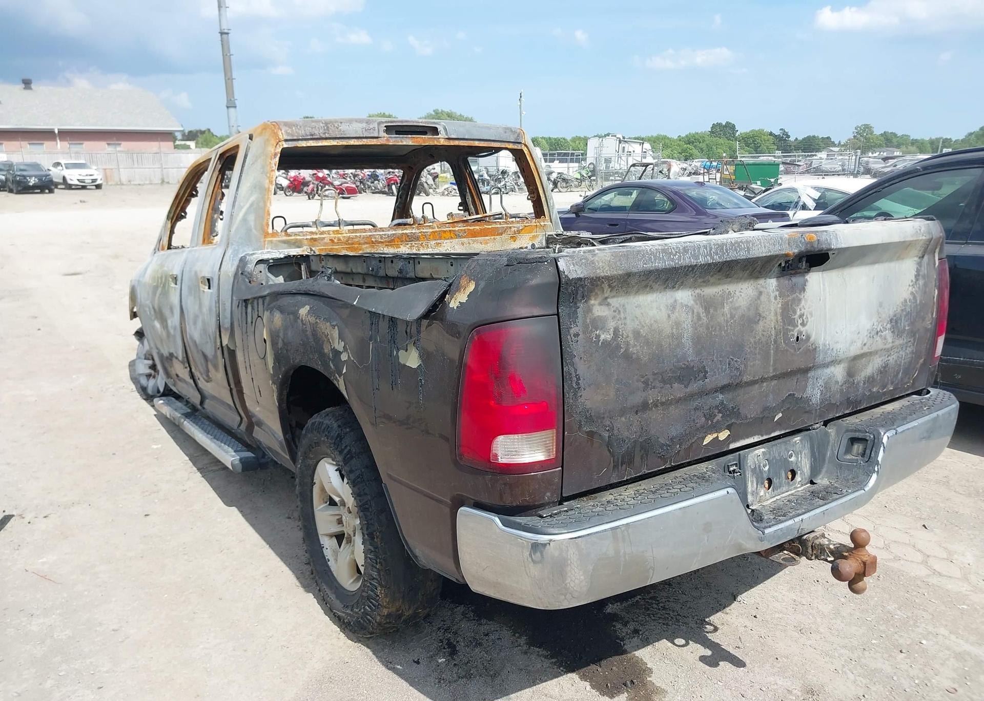 2015 RAM 1500 SLT