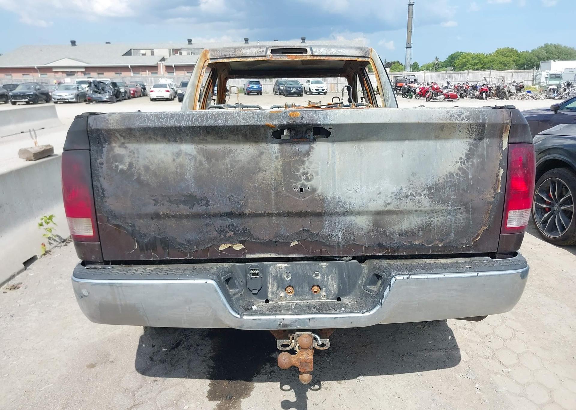 2015 RAM 1500 SLT