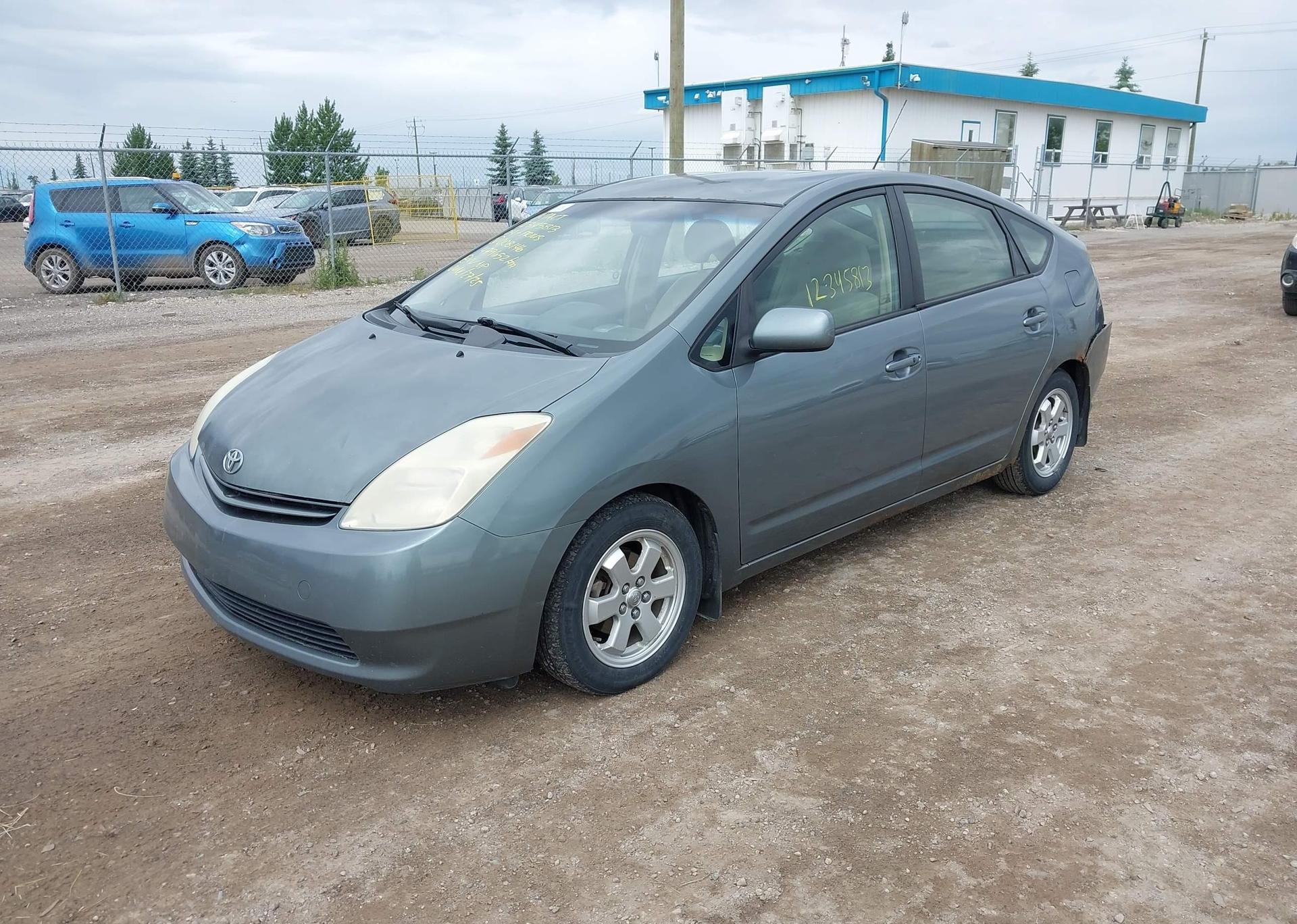 2004 TOYOTA PRIUS