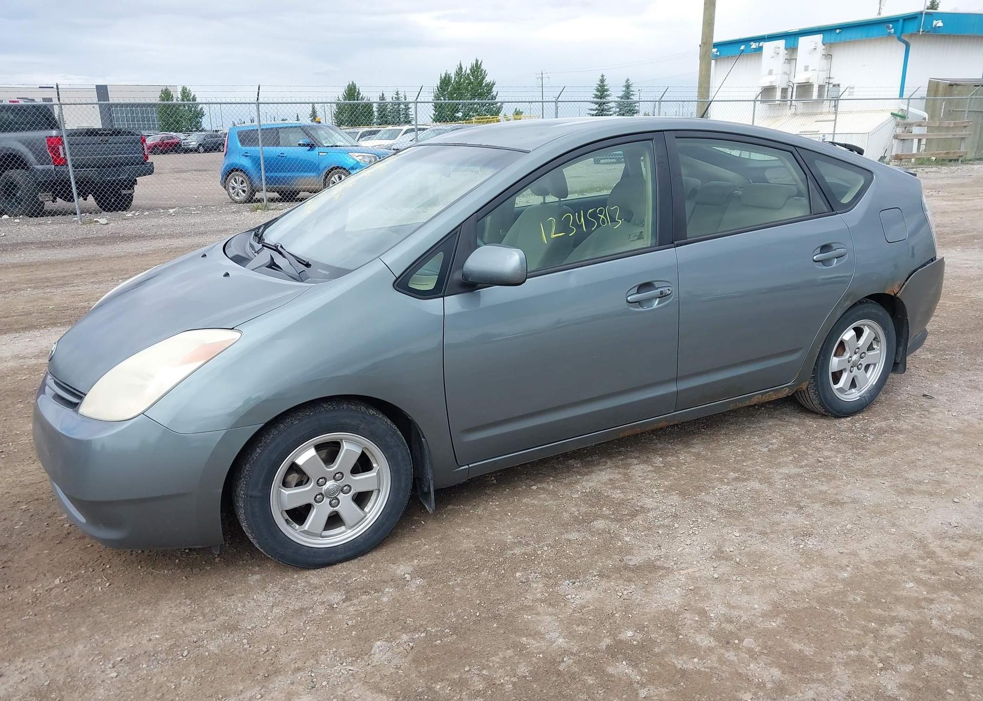 2004 TOYOTA PRIUS