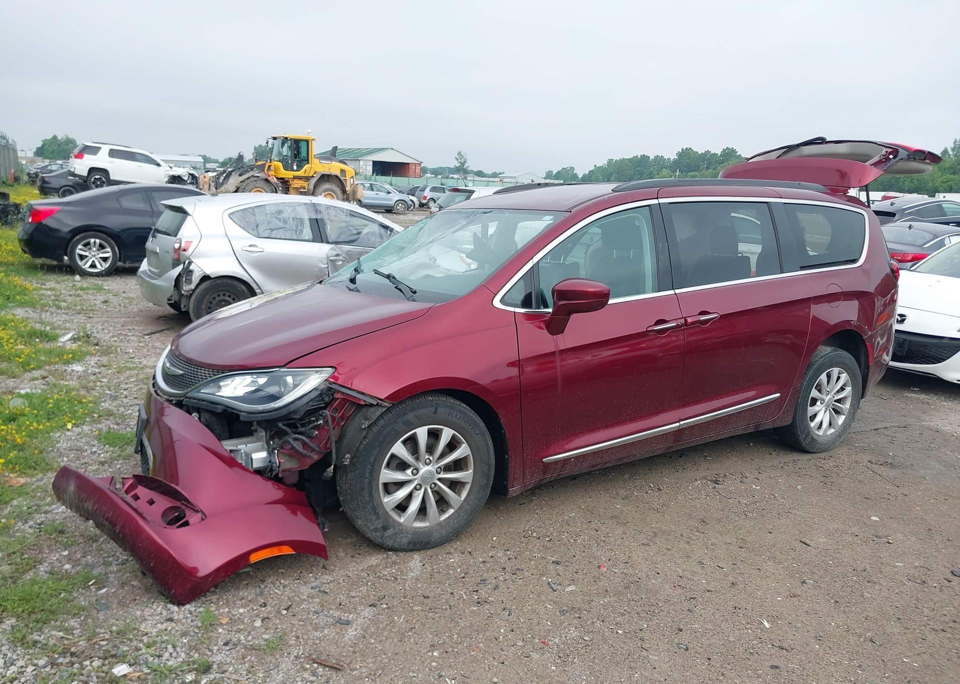 2017 CHRYSLER PACIFICA TOURING-L