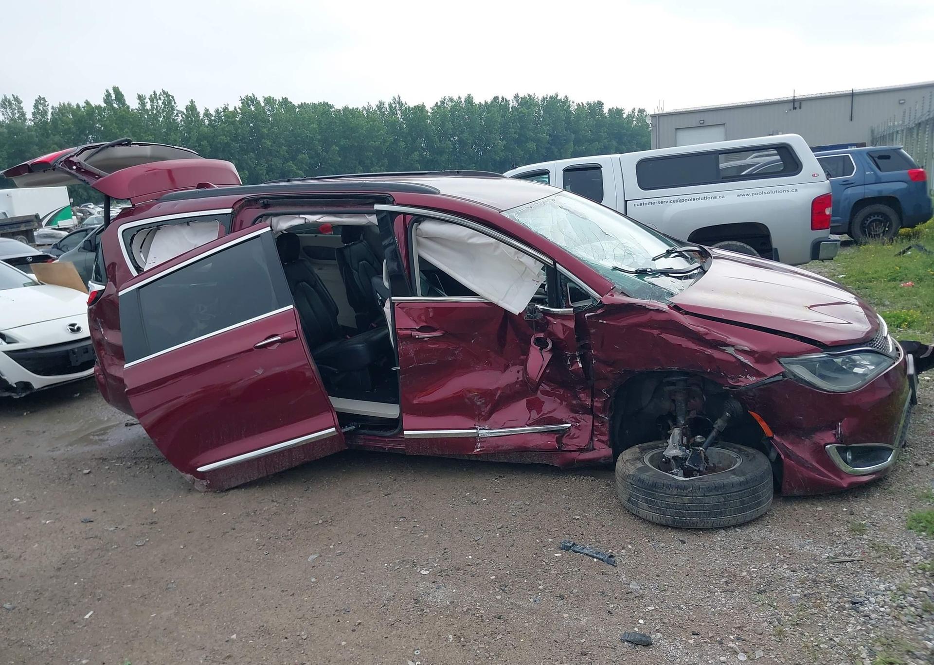 2017 CHRYSLER PACIFICA TOURING-L