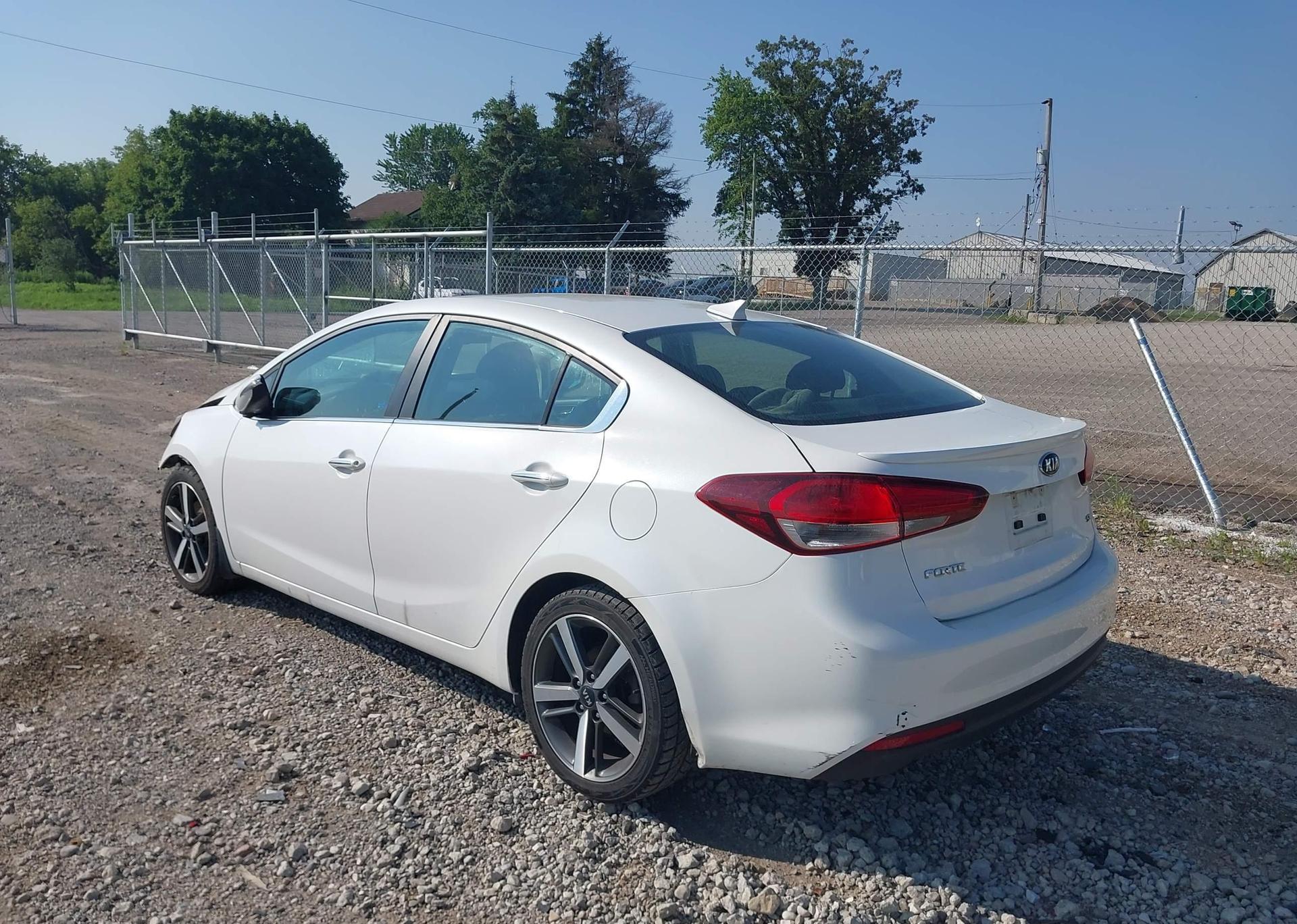 2017 KIA FORTE EX