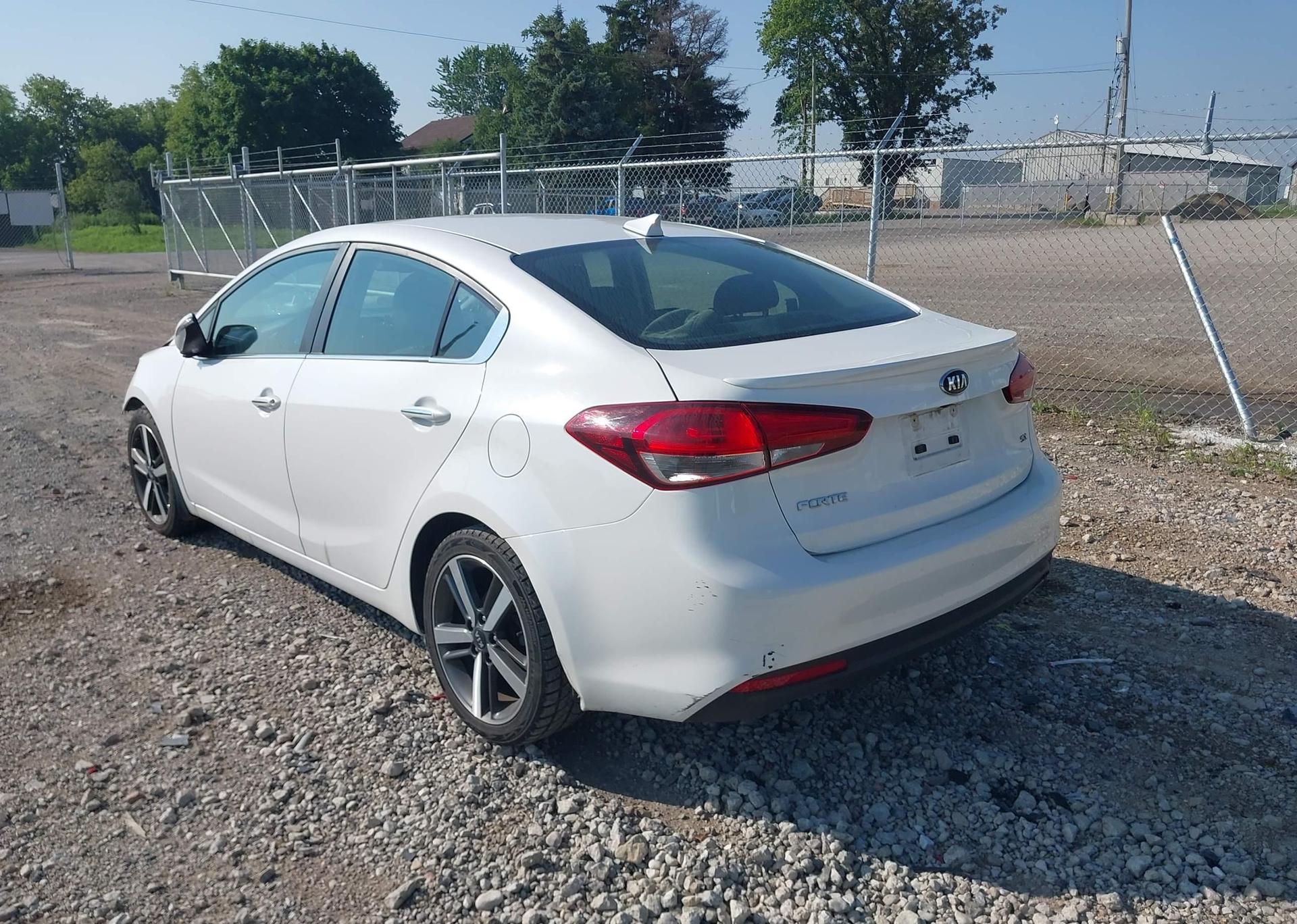 2017 KIA FORTE EX