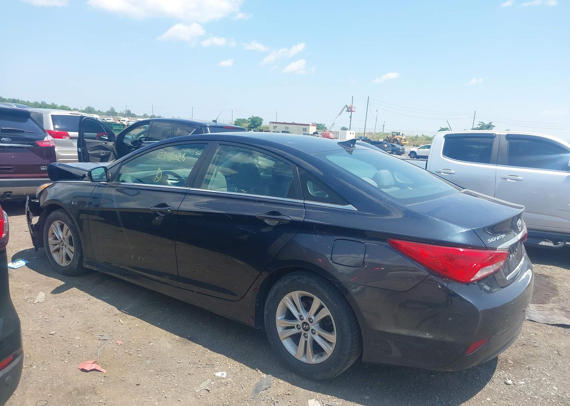 2014 HYUNDAI SONATA GLS