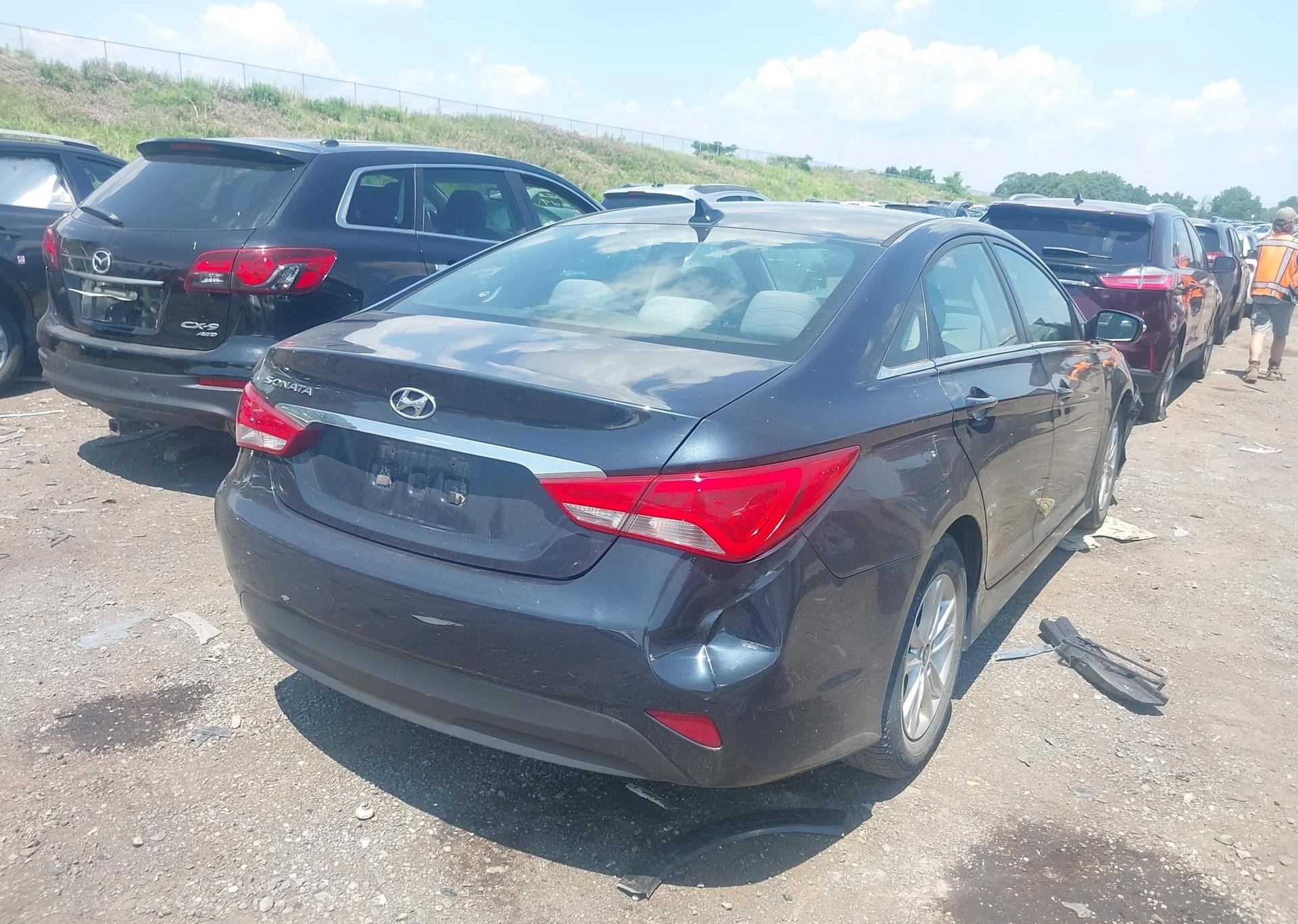 2014 HYUNDAI SONATA GLS