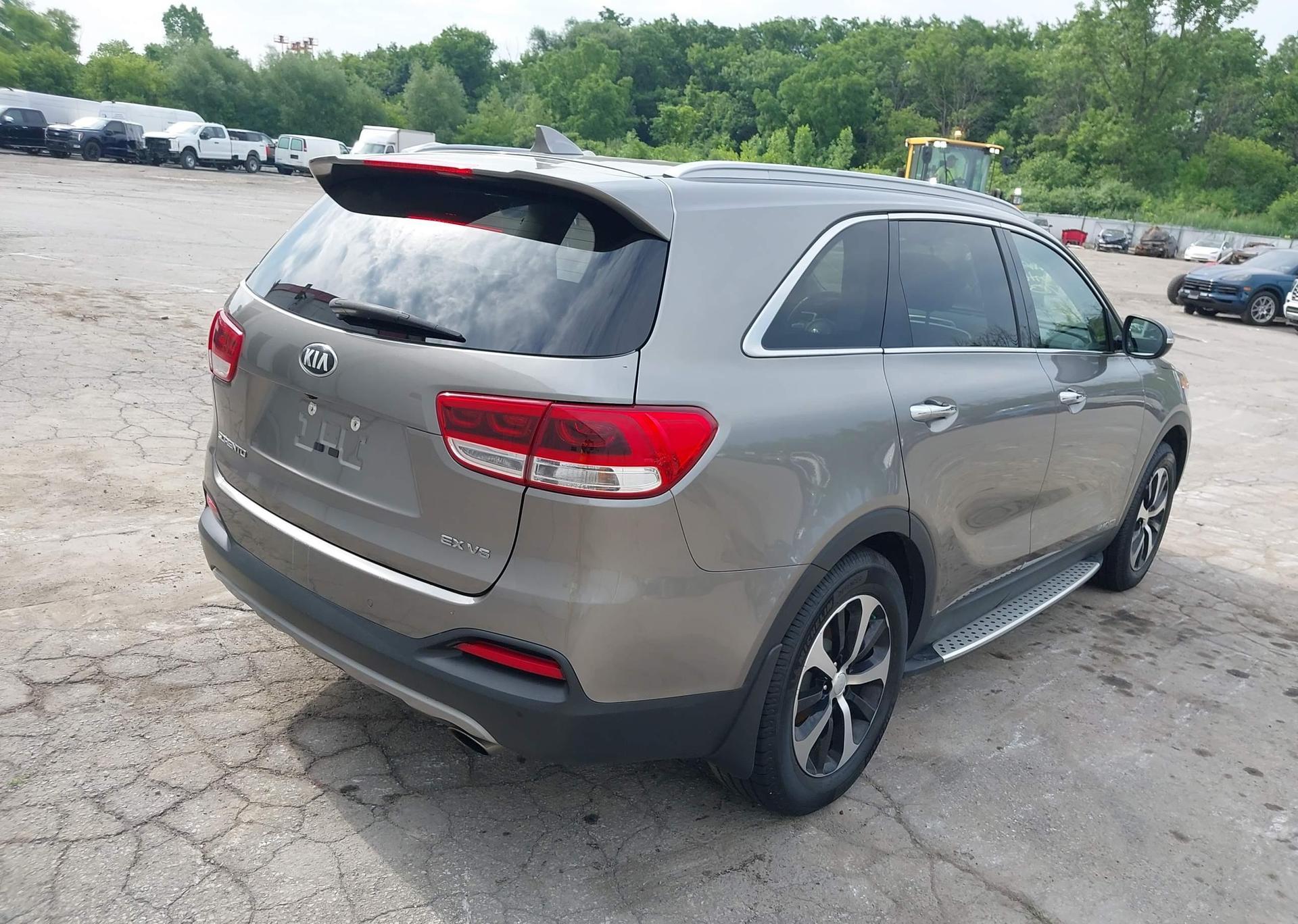2018 KIA SORENTO EX
