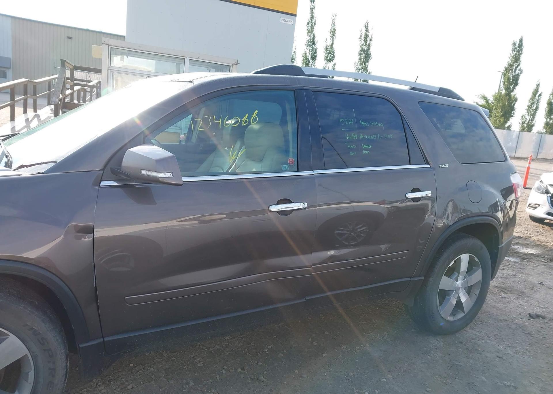 2012 GMC ACADIA SLT