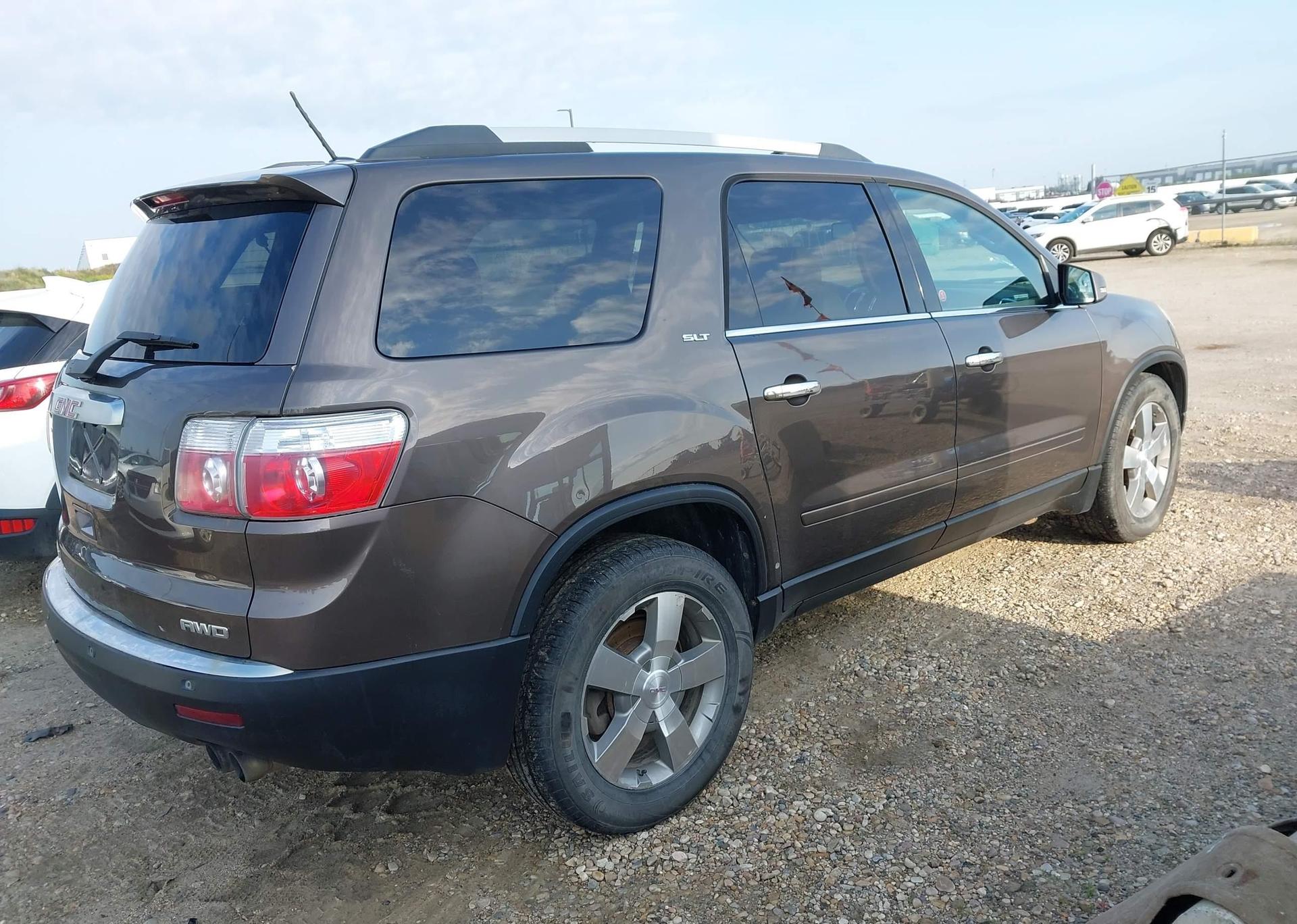 2012 GMC ACADIA SLT