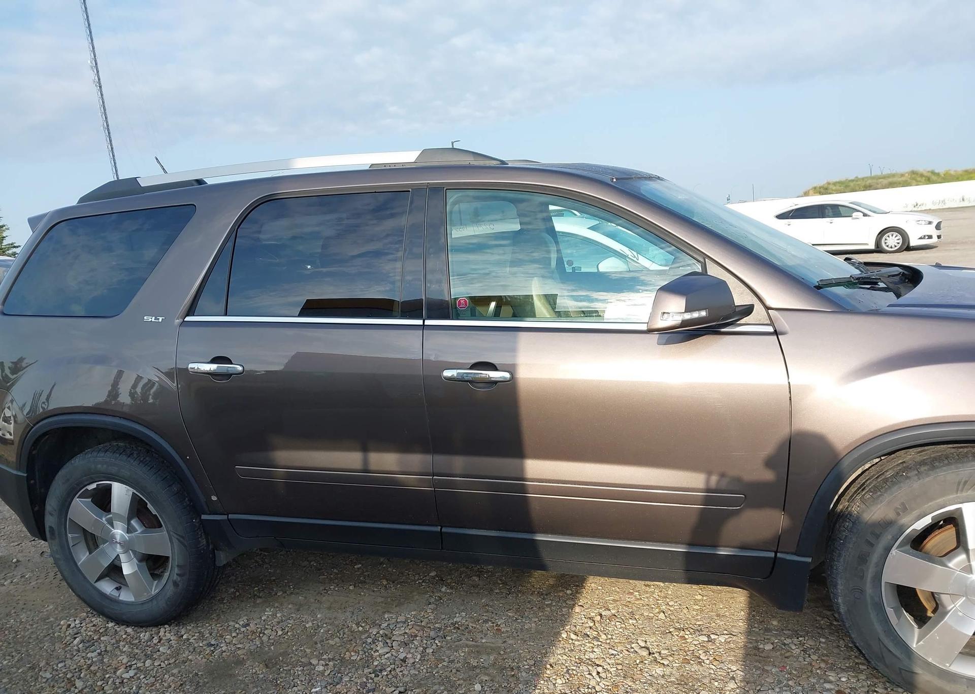 2012 GMC ACADIA SLT