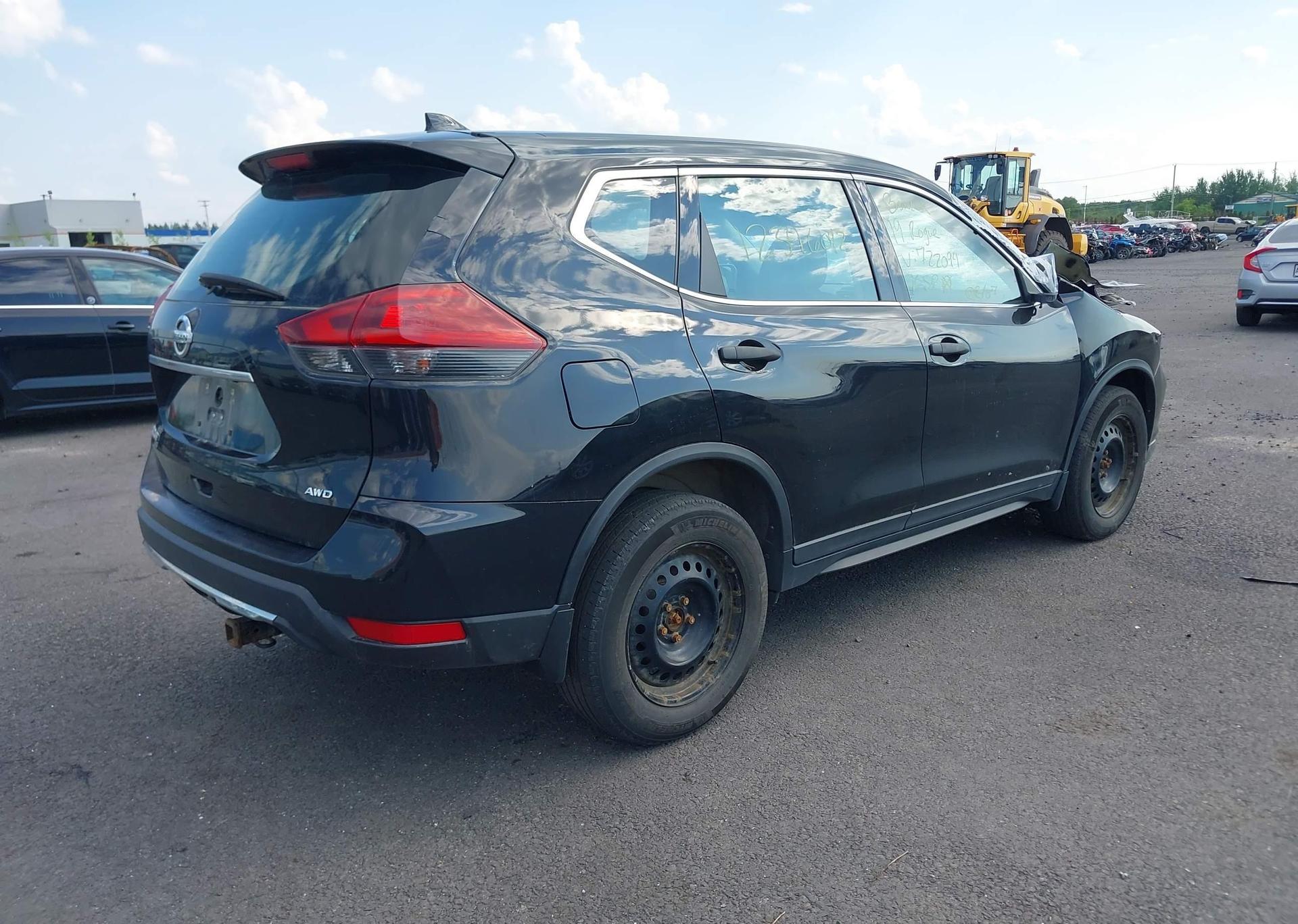 2019 NISSAN ROGUE S