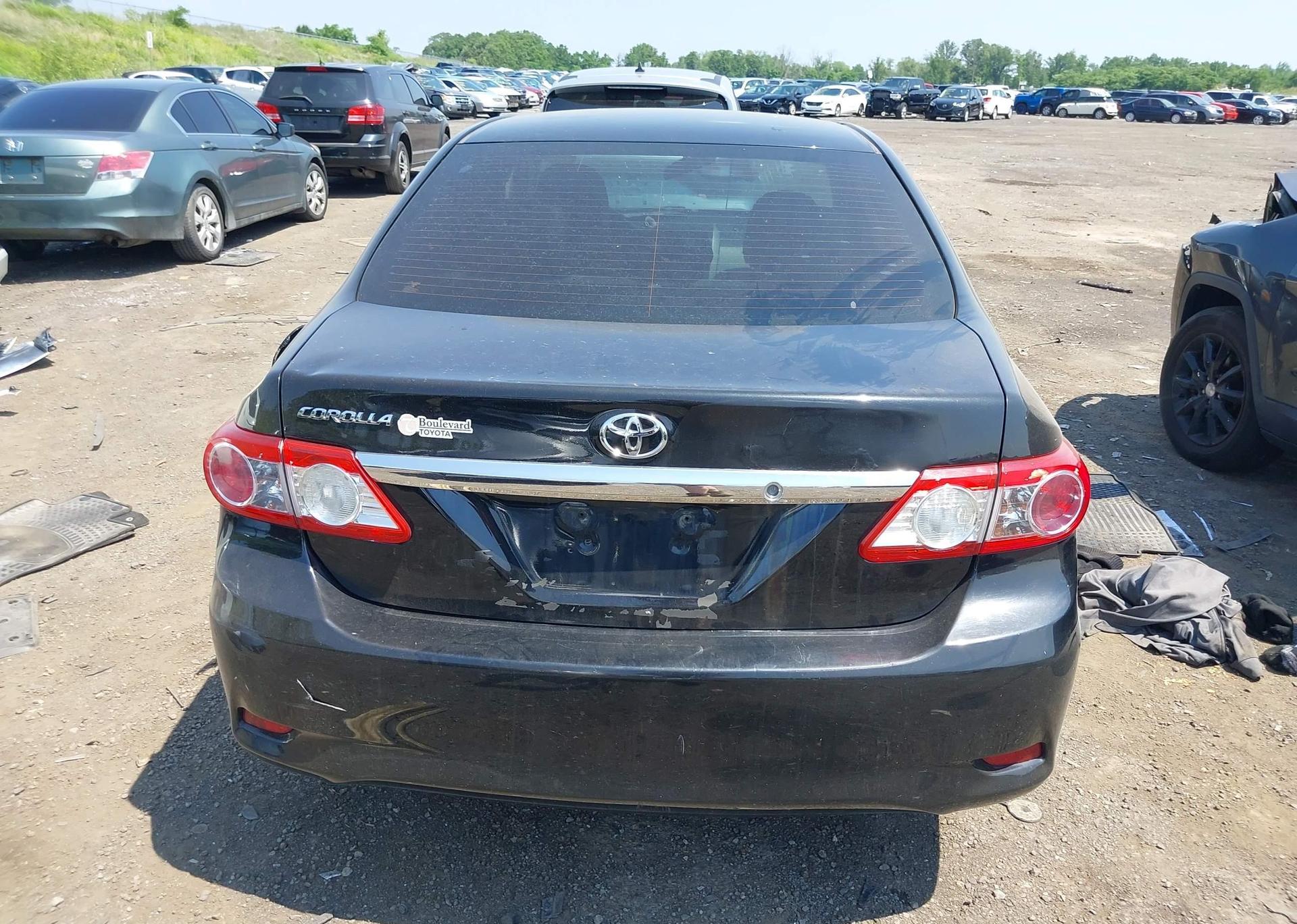 2011 TOYOTA COROLLA CE