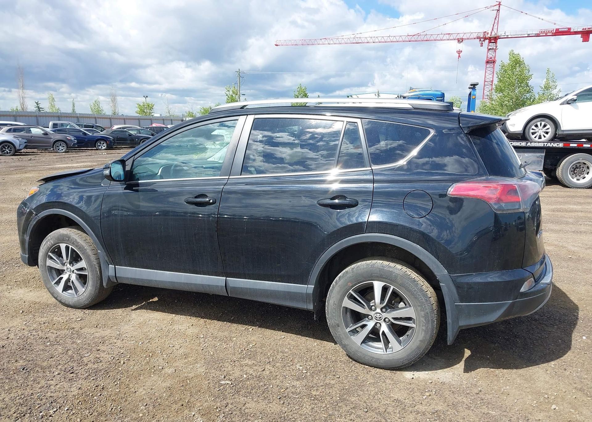 2018 TOYOTA RAV4 XLE