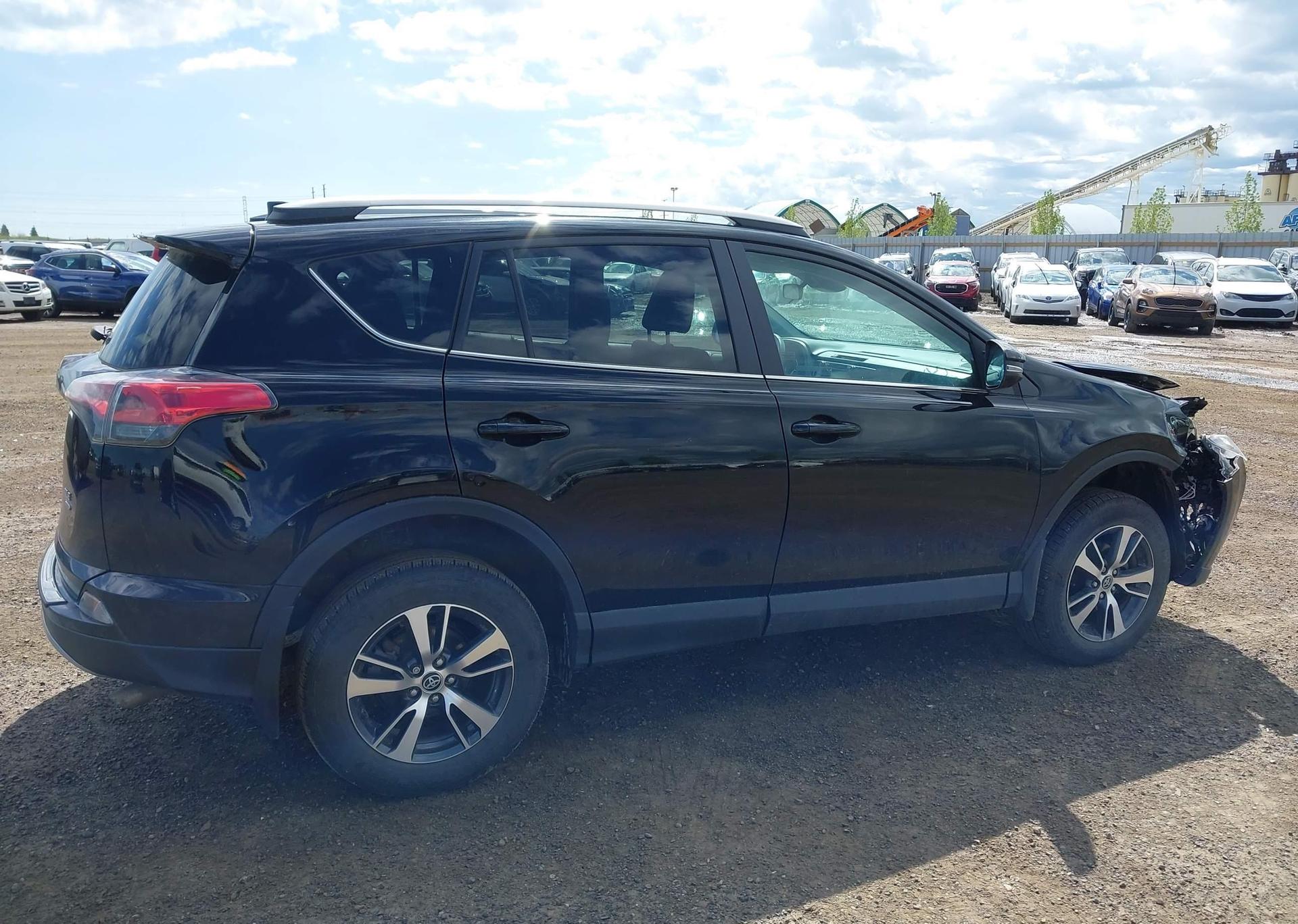 2018 TOYOTA RAV4 XLE