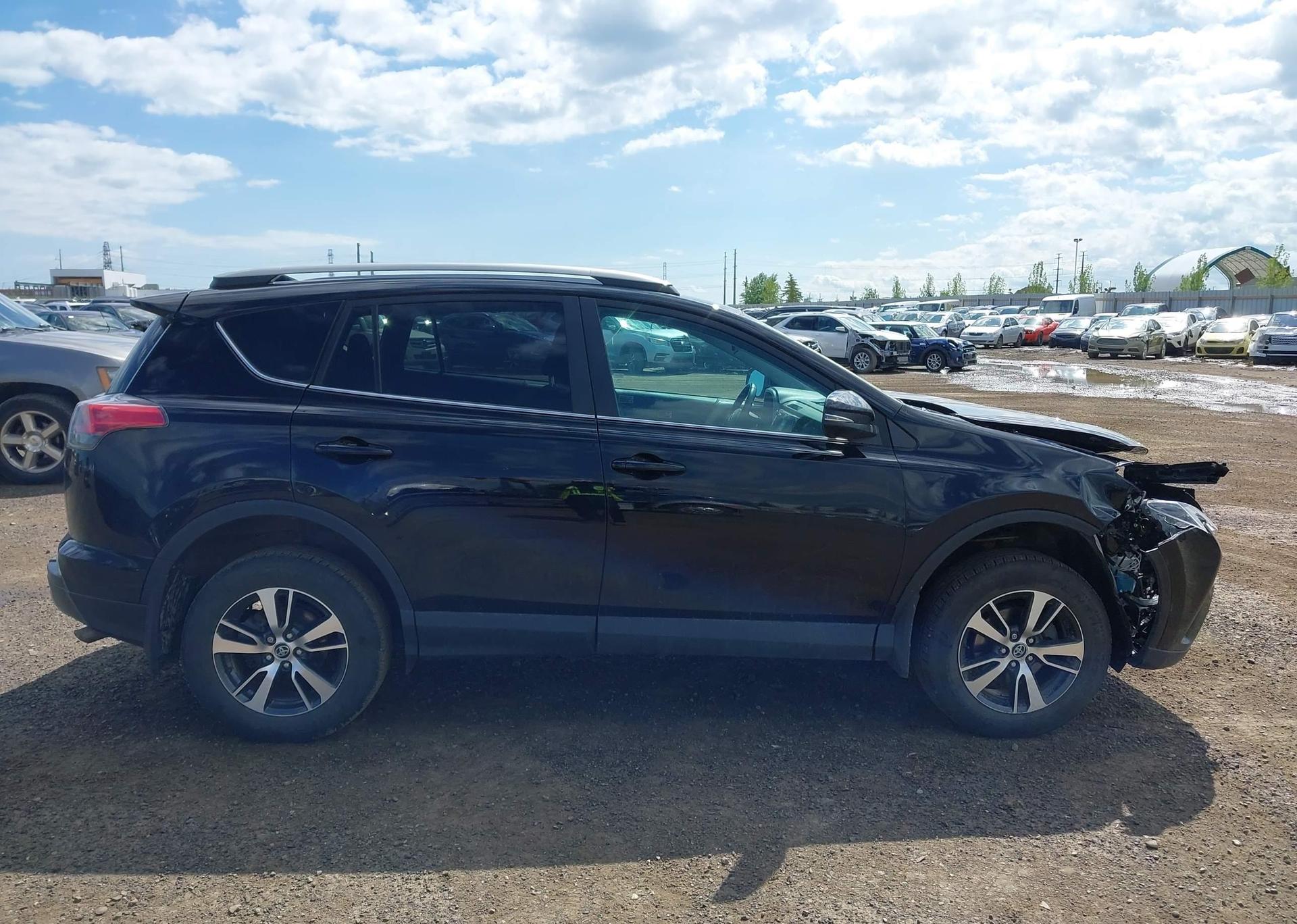 2018 TOYOTA RAV4 XLE
