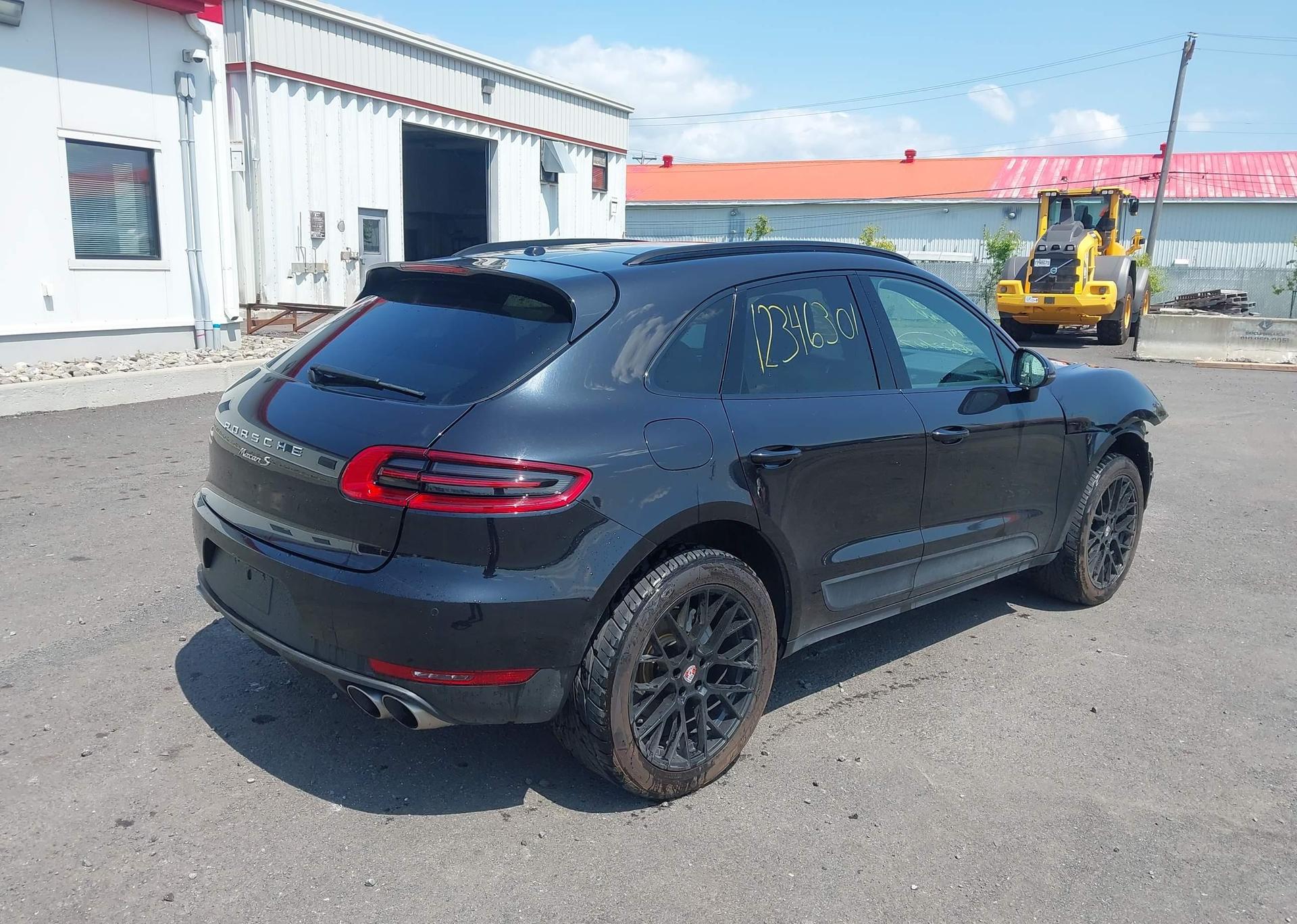 2017 PORSCHE MACAN S