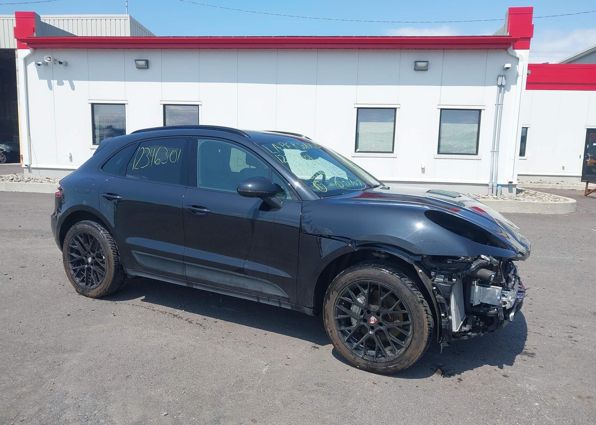 2017 PORSCHE MACAN S
