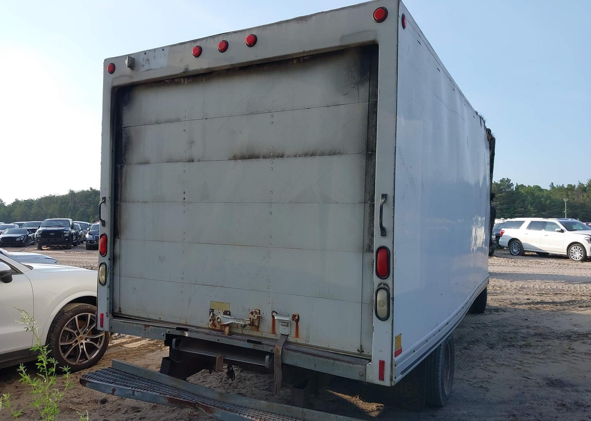 2005 FORD ECONOLINE E350 SUPER DUTY CTWAY VAN