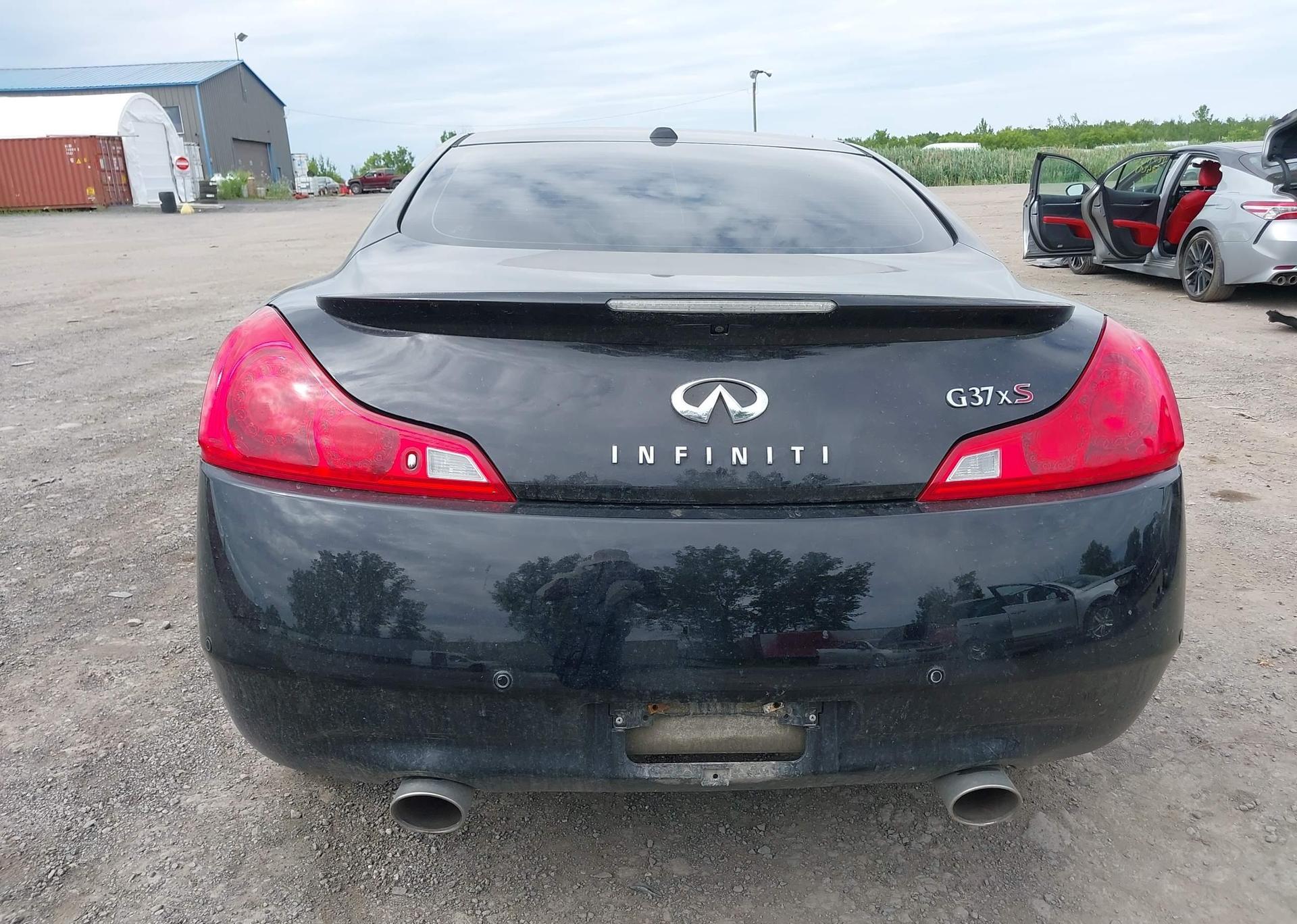 2013 INFINITI G37
