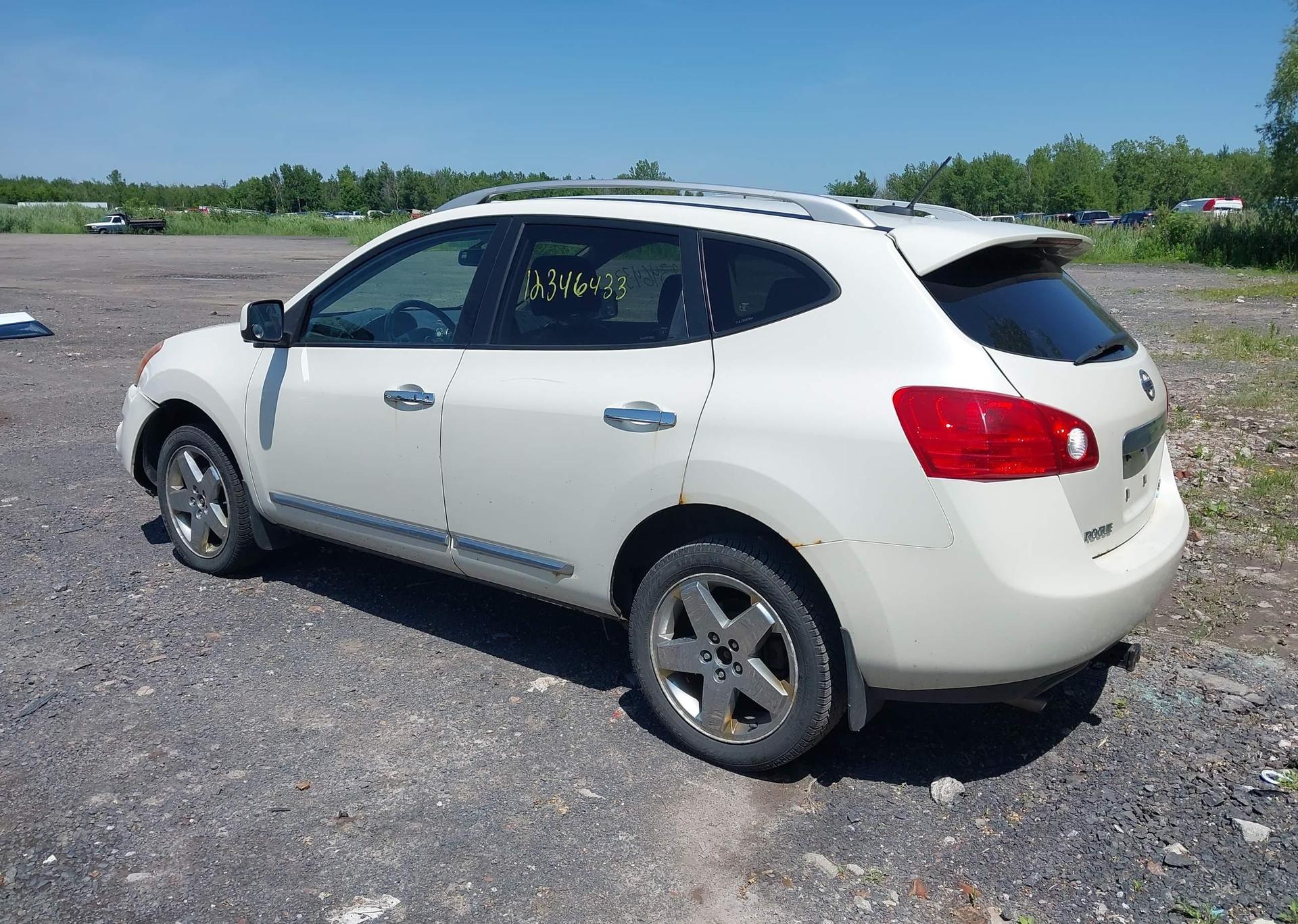 2012 NISSAN ROGUE S